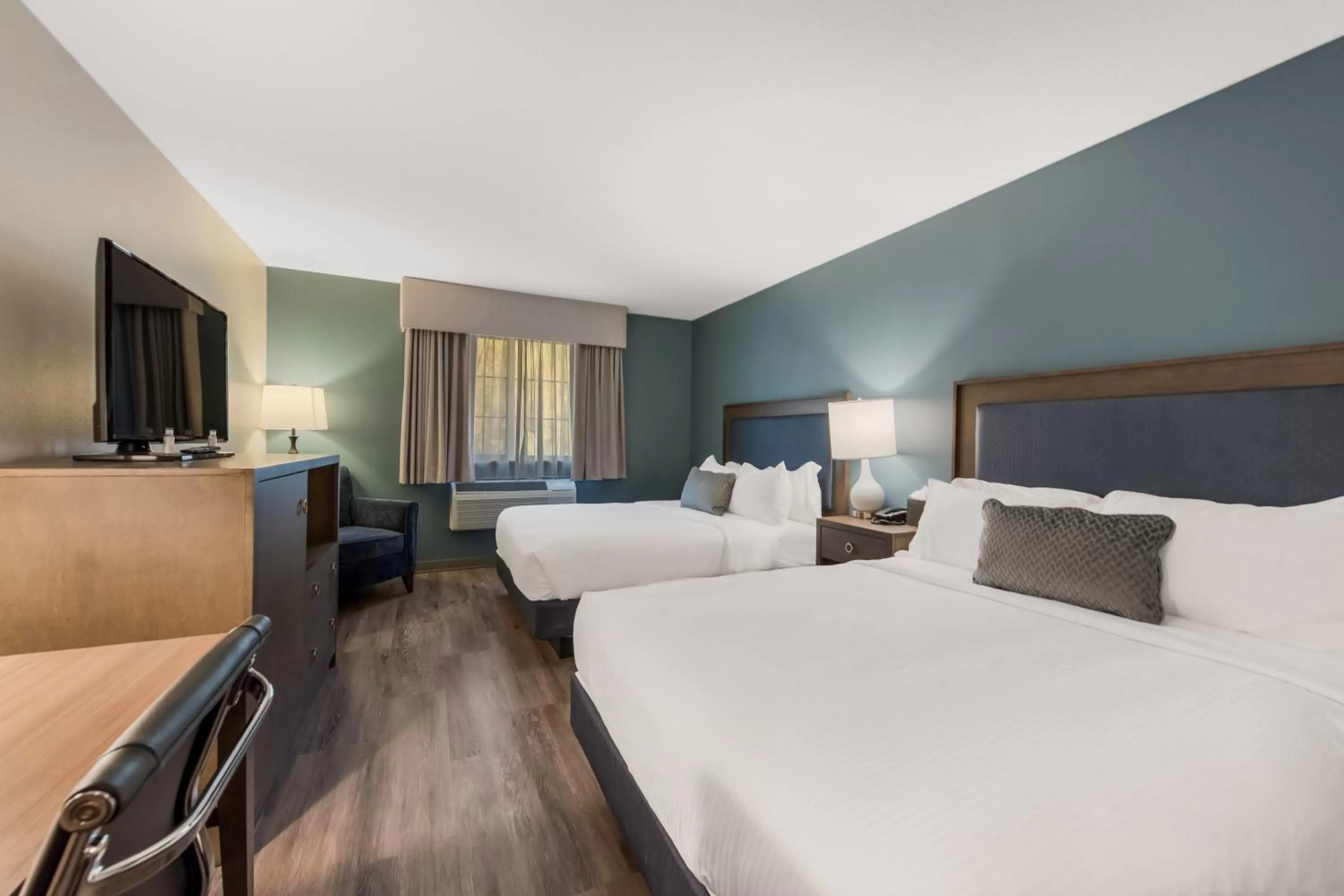 Bed in SureStay Plus Hotel by Best Western Highland Poughkeepsie