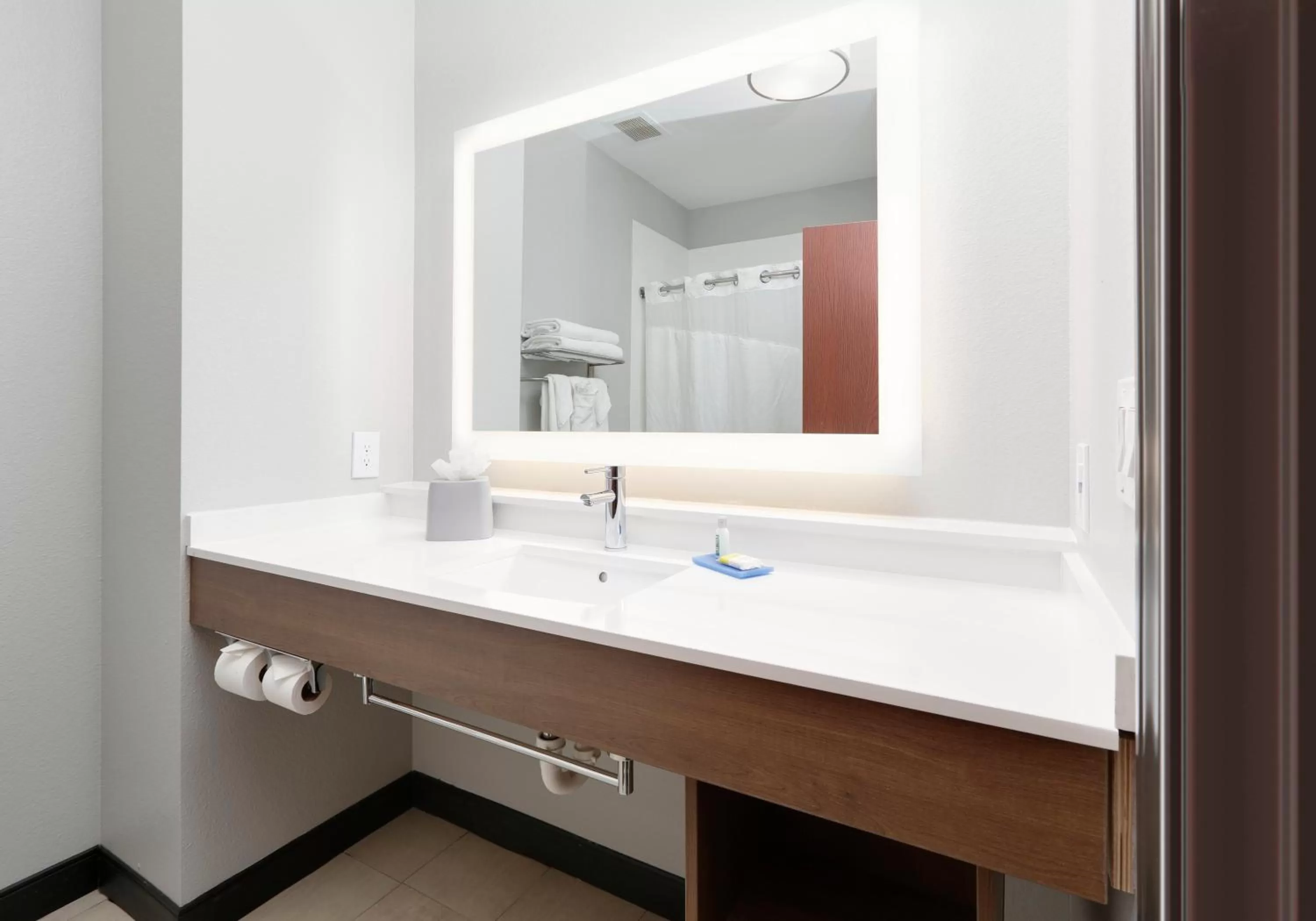 Queen Room with Two Queen Beds in Holiday Inn Express Denton UNT TWU, an IHG Hotel