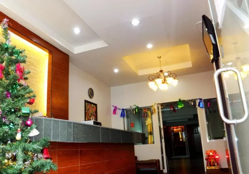 Lobby or reception in Orchid Inn