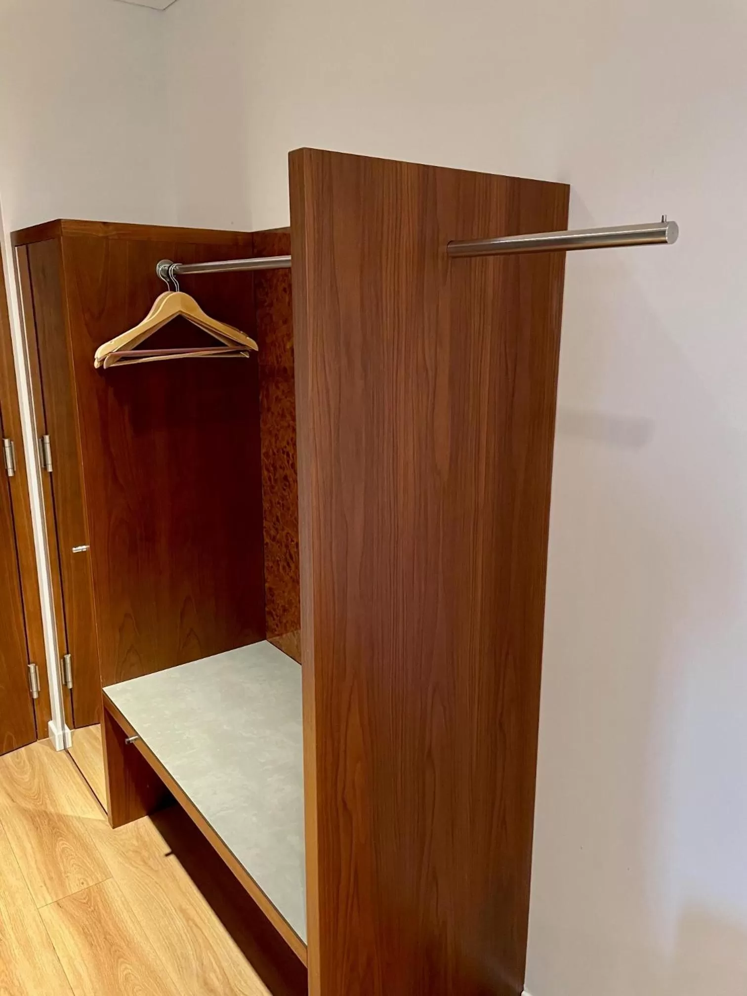 wardrobe in Gasthof Meindl - Self-Check-In mit 24h Telefon Support