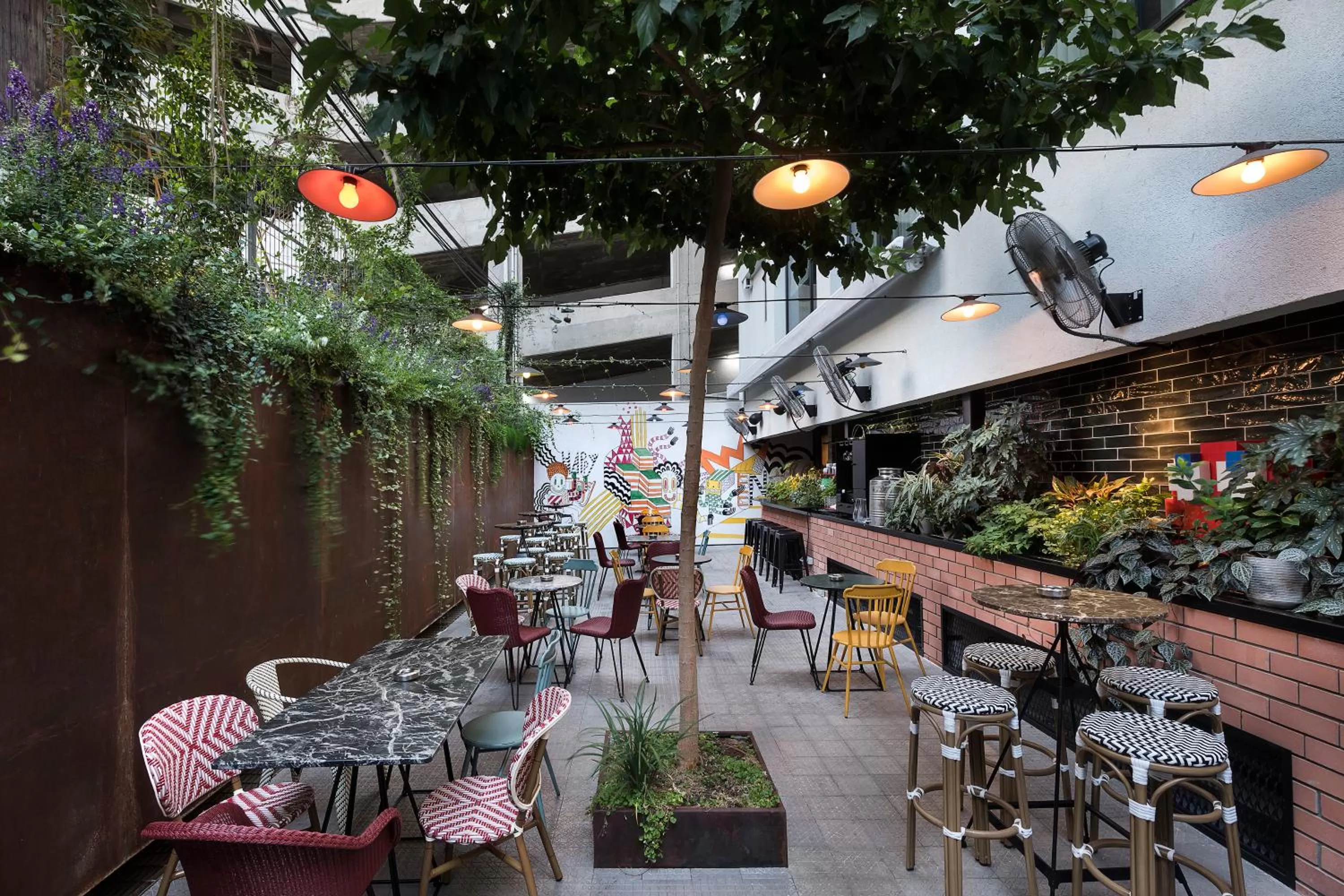 Restaurant/places to eat in Fabric Hotel - an Atlas Boutique Hotel