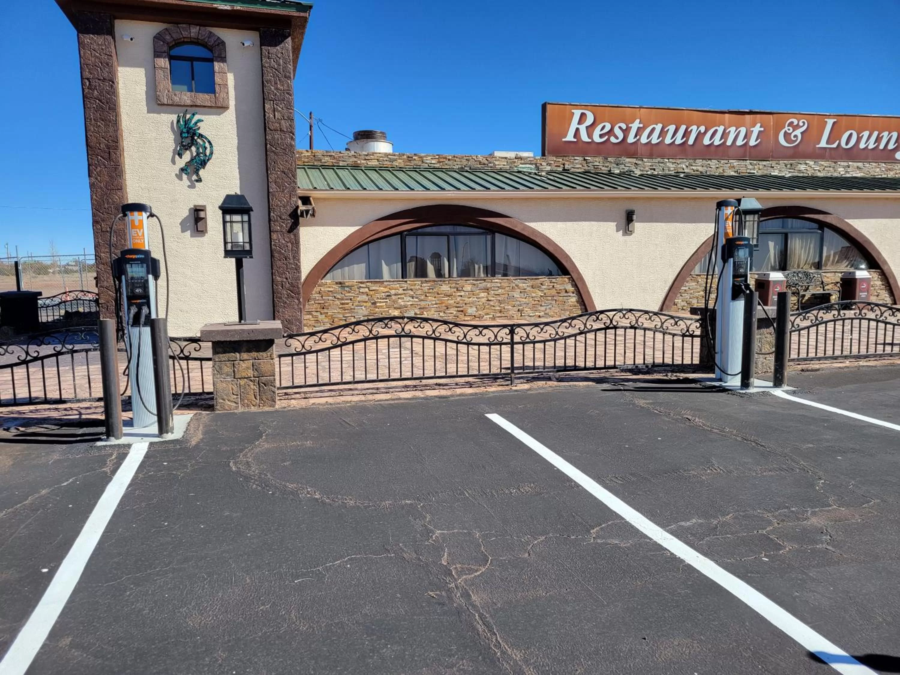 Property building in Grand Canyon Inn and Motel - South Rim Entrance