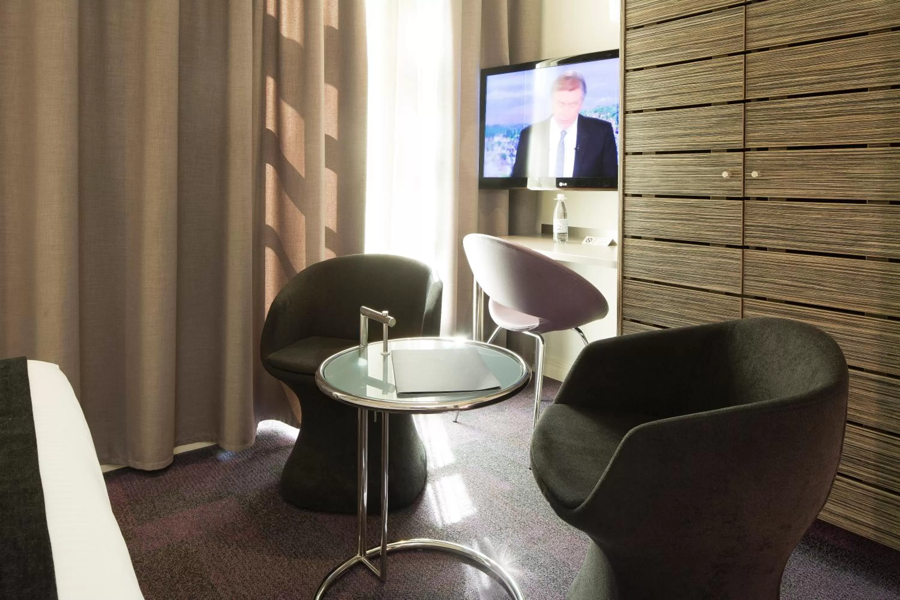 Decorative detail in Hôtel Gutenberg