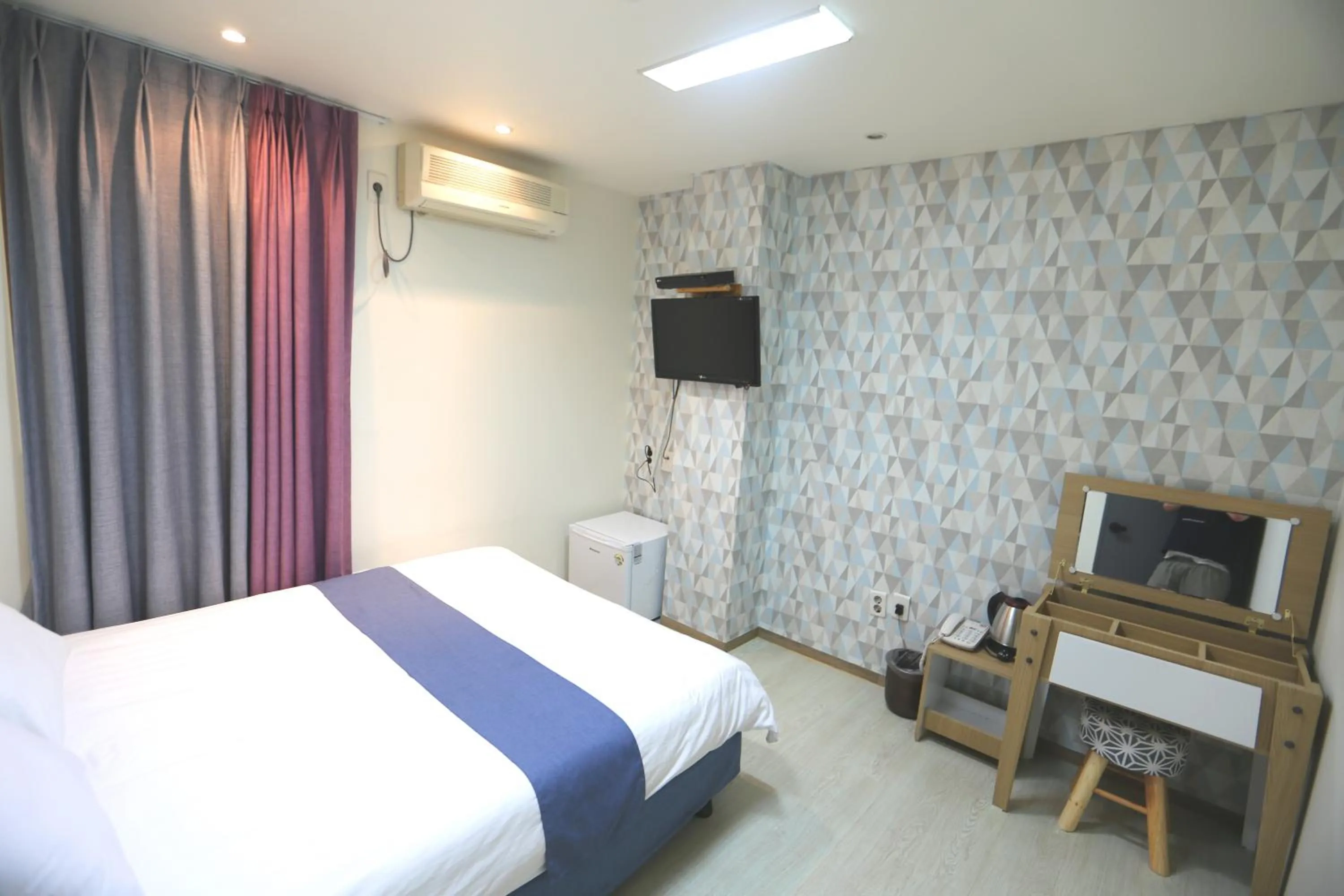 Bedroom, Bed in Must Stay Hotel Myeongdong