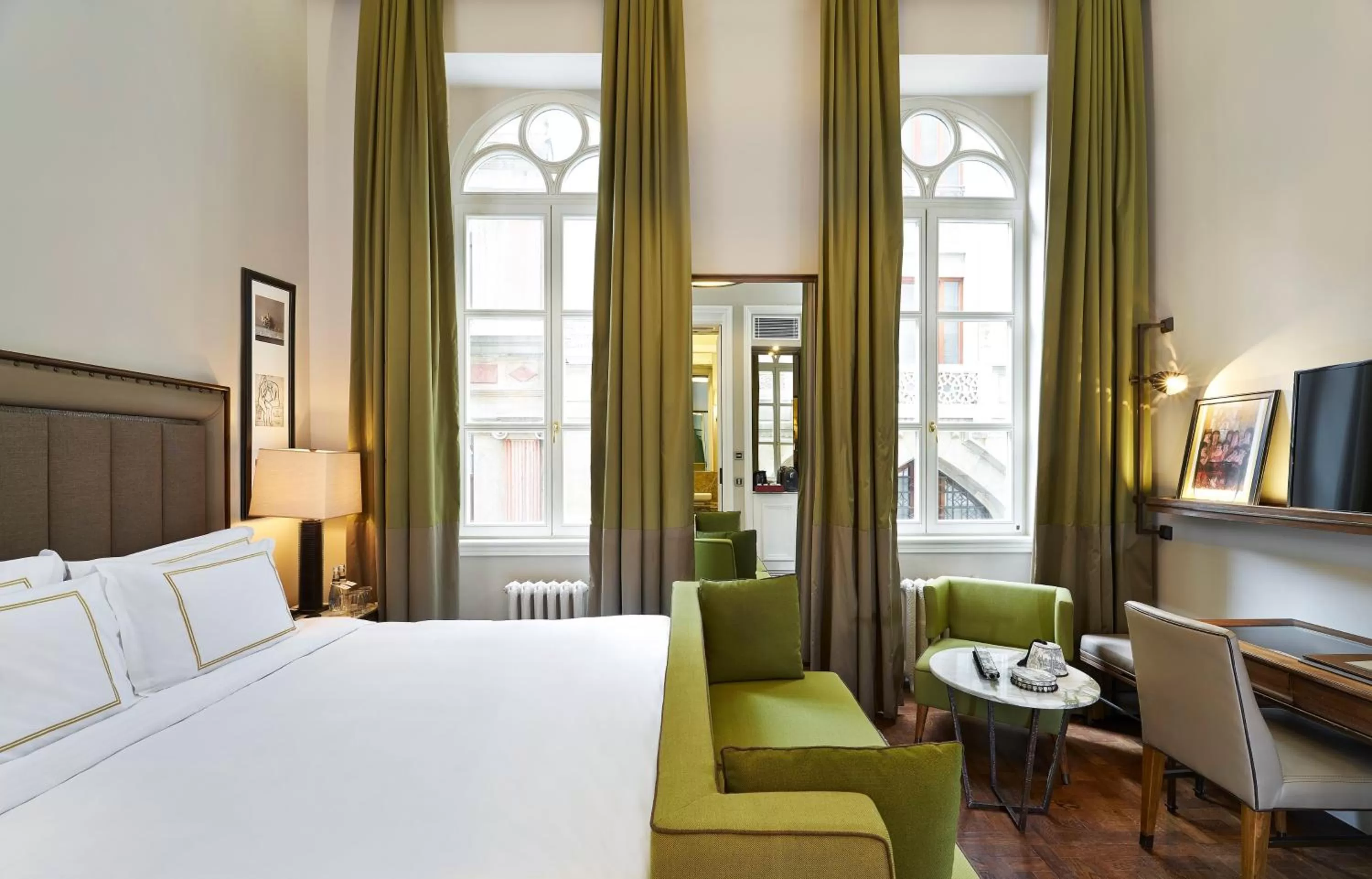 Photo of the whole room, Bed in The Bank Hotel Istanbul, a Member of Design Hotels