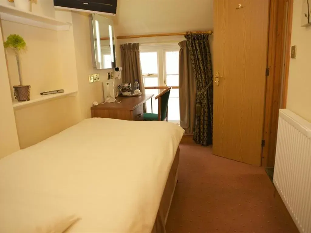 Single Room - single occupancy in The Green Room Single Room - single occupancy in The Green Room