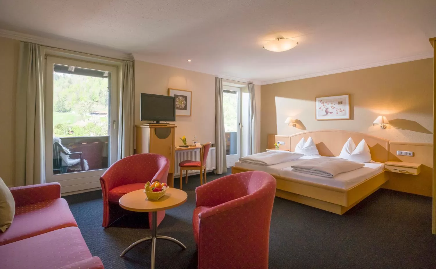 Day, Bed in Alpenhof Landhotel Restaurant