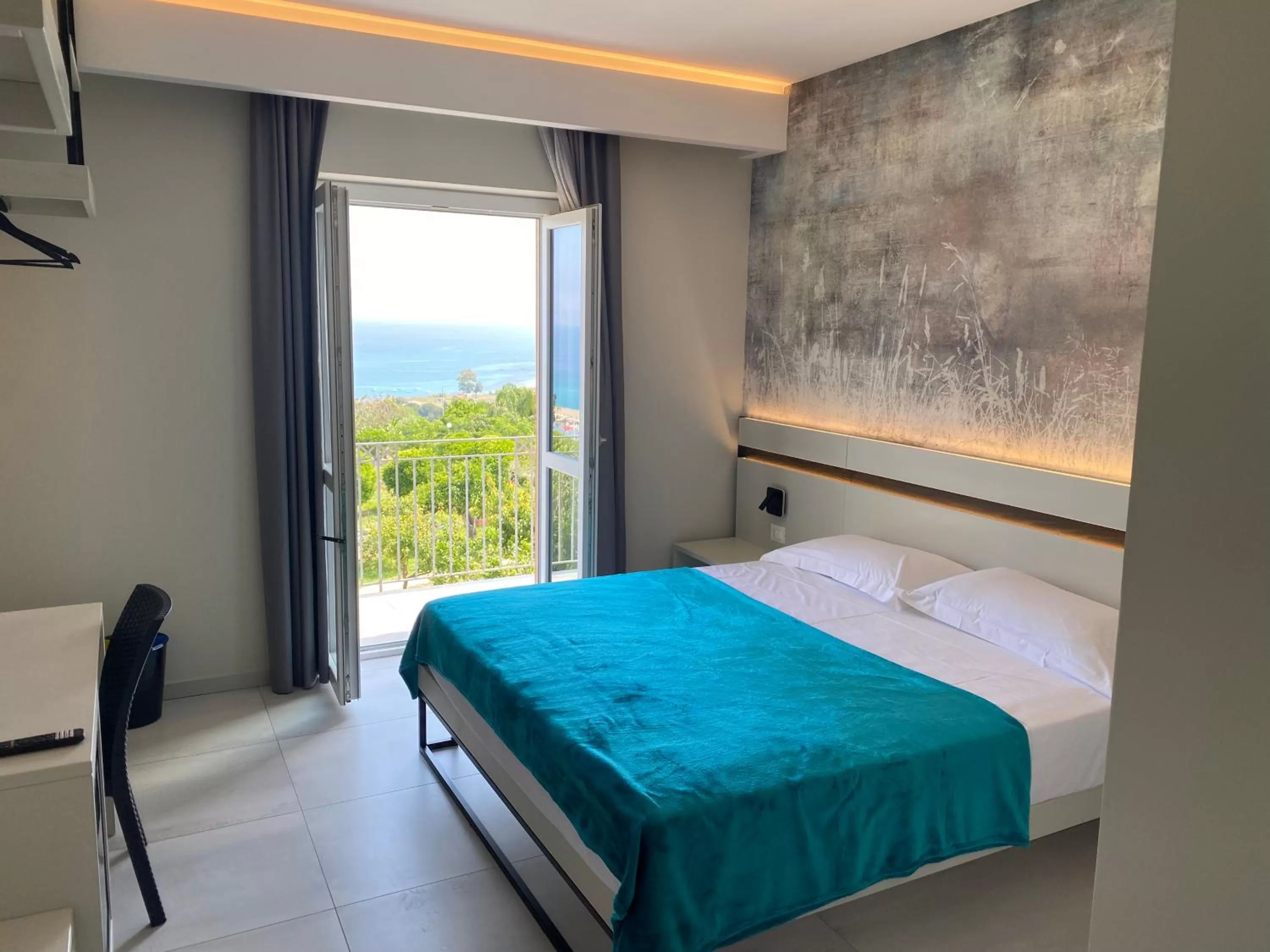 Bed in Aether Suites Tropea - Free Private Parking