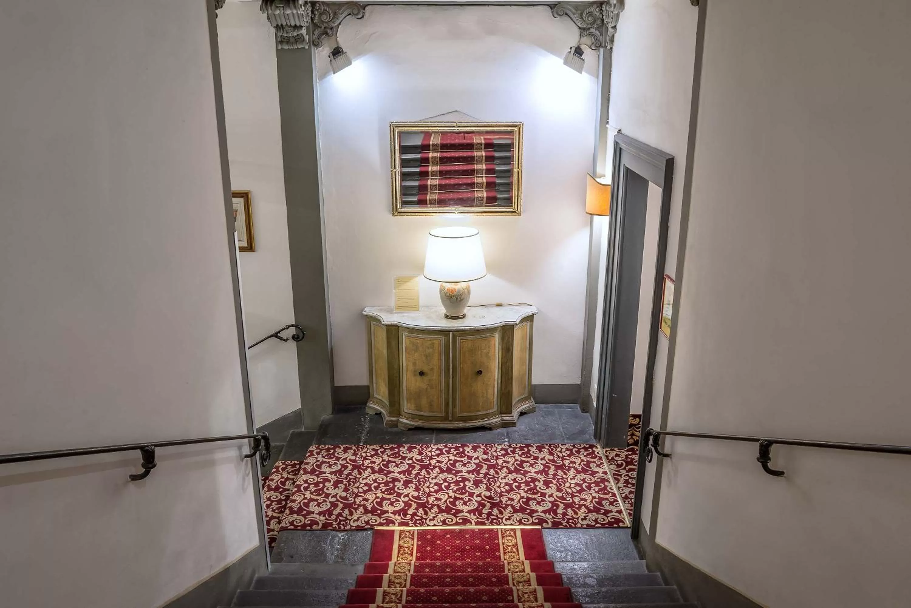 Area and facilities in Hotel Paris