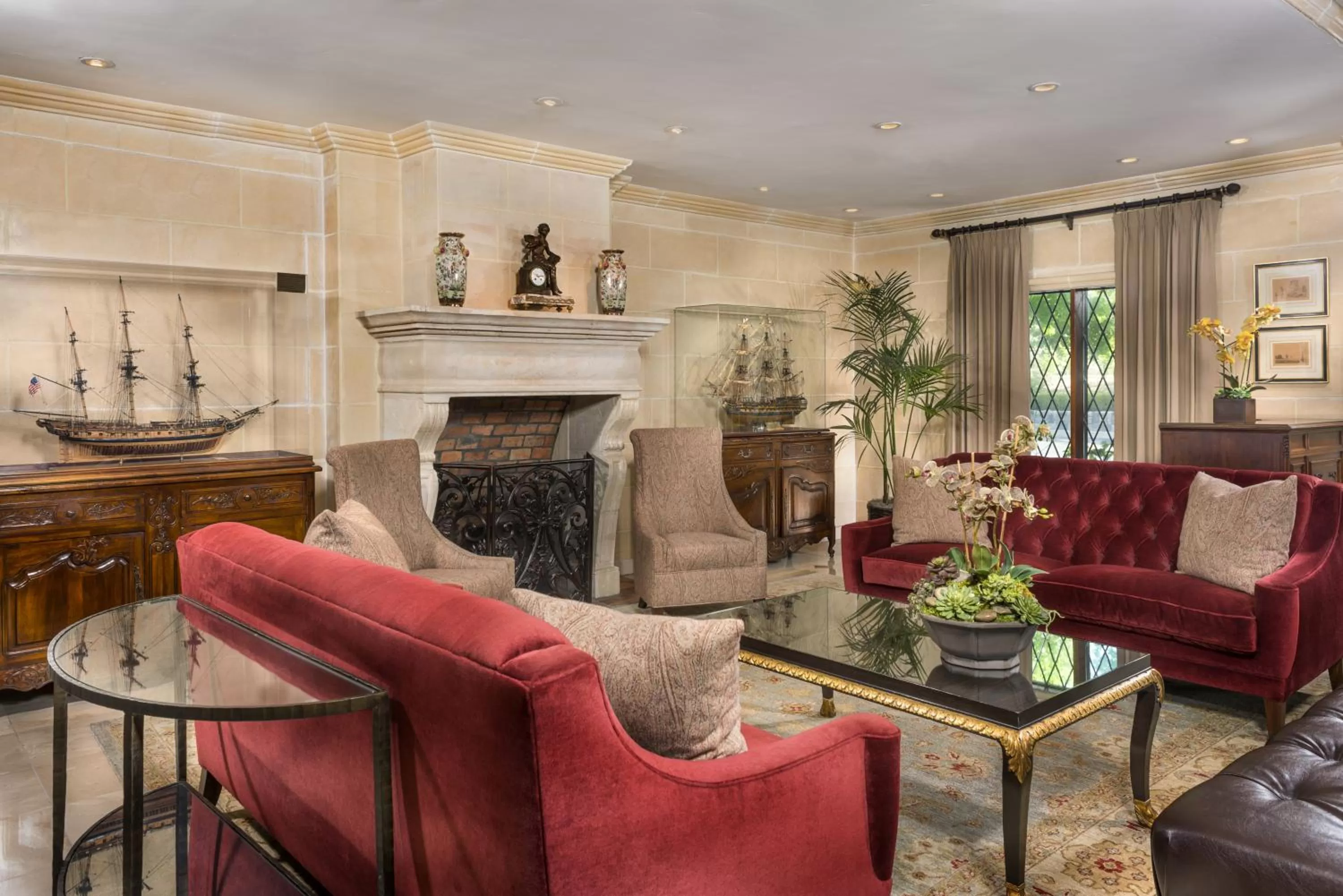 Lobby or reception in Ayres Hotel Costa Mesa Newport Beach