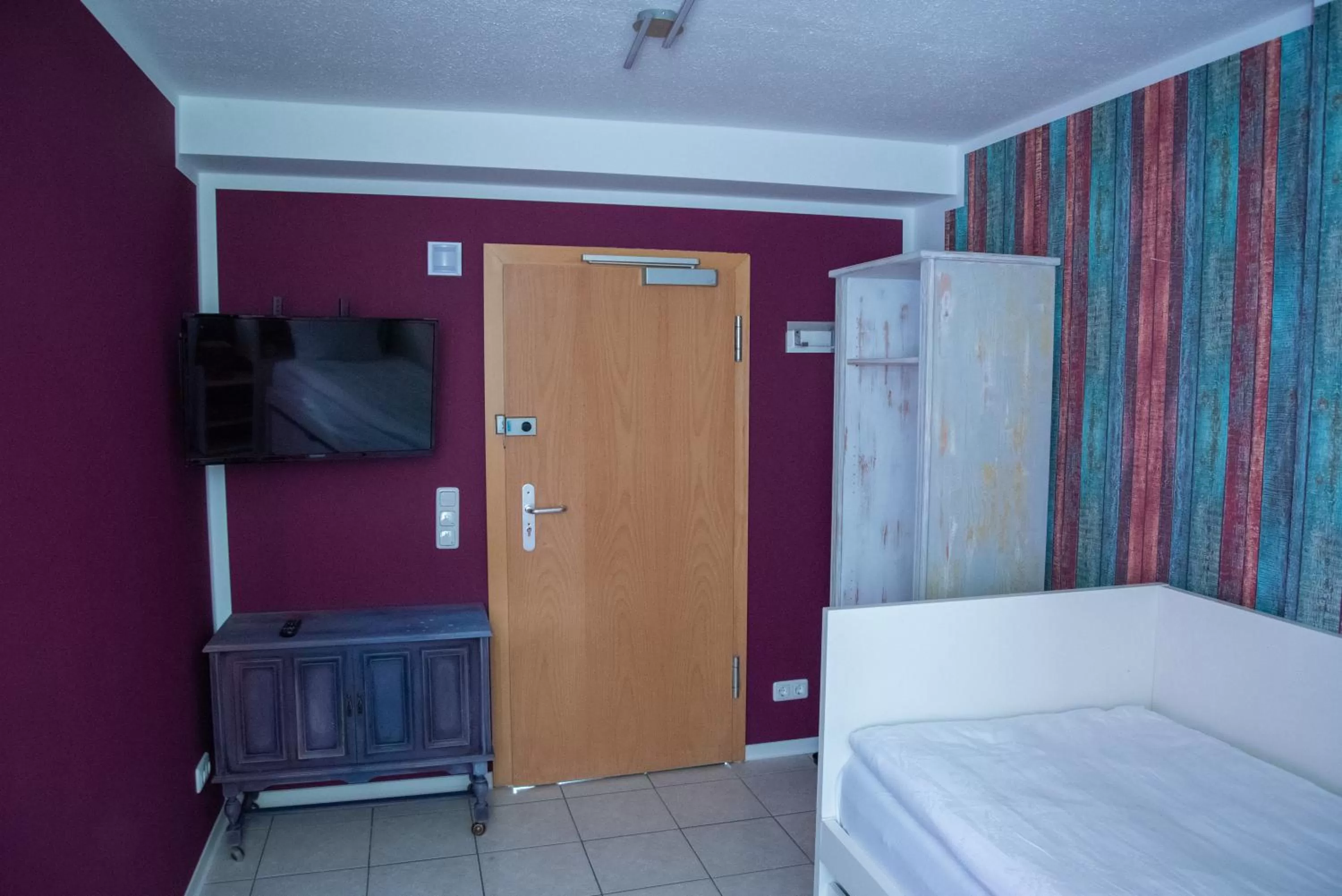 TV and multimedia, Bed in Komfort Zone