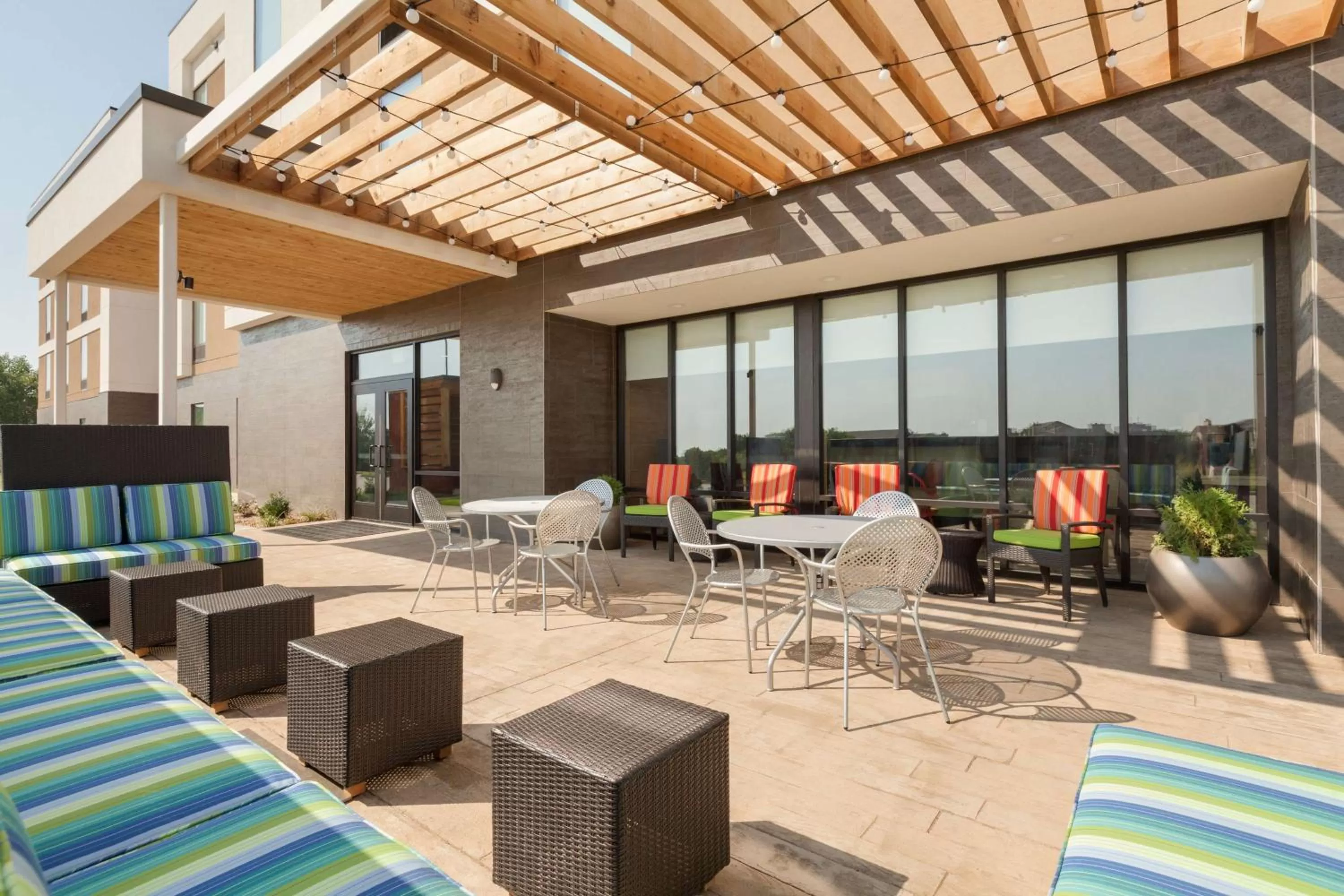 Patio in Home2 Suites By Hilton Oklahoma City Quail Springs