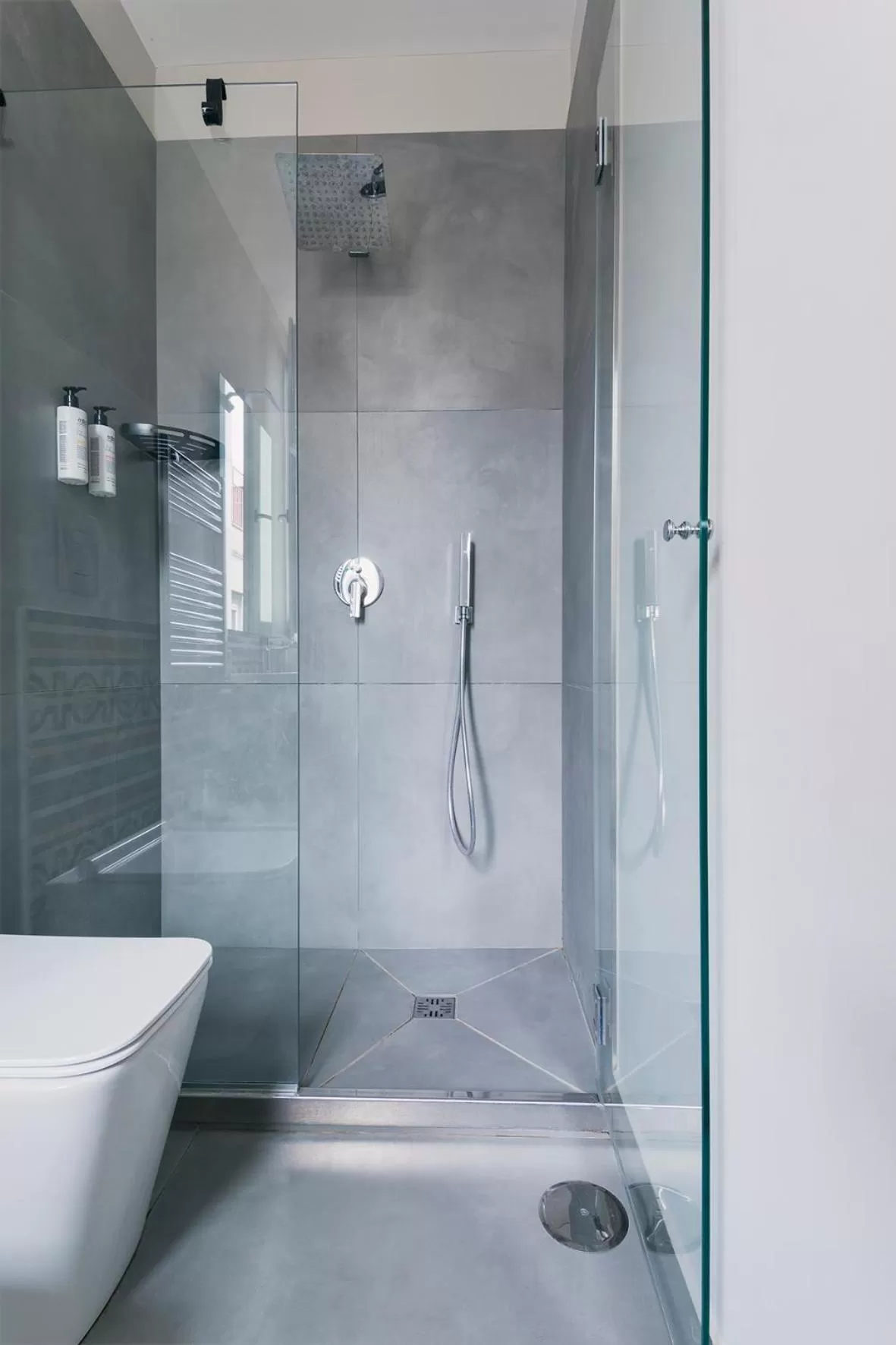 Shower, Bathroom in Up25