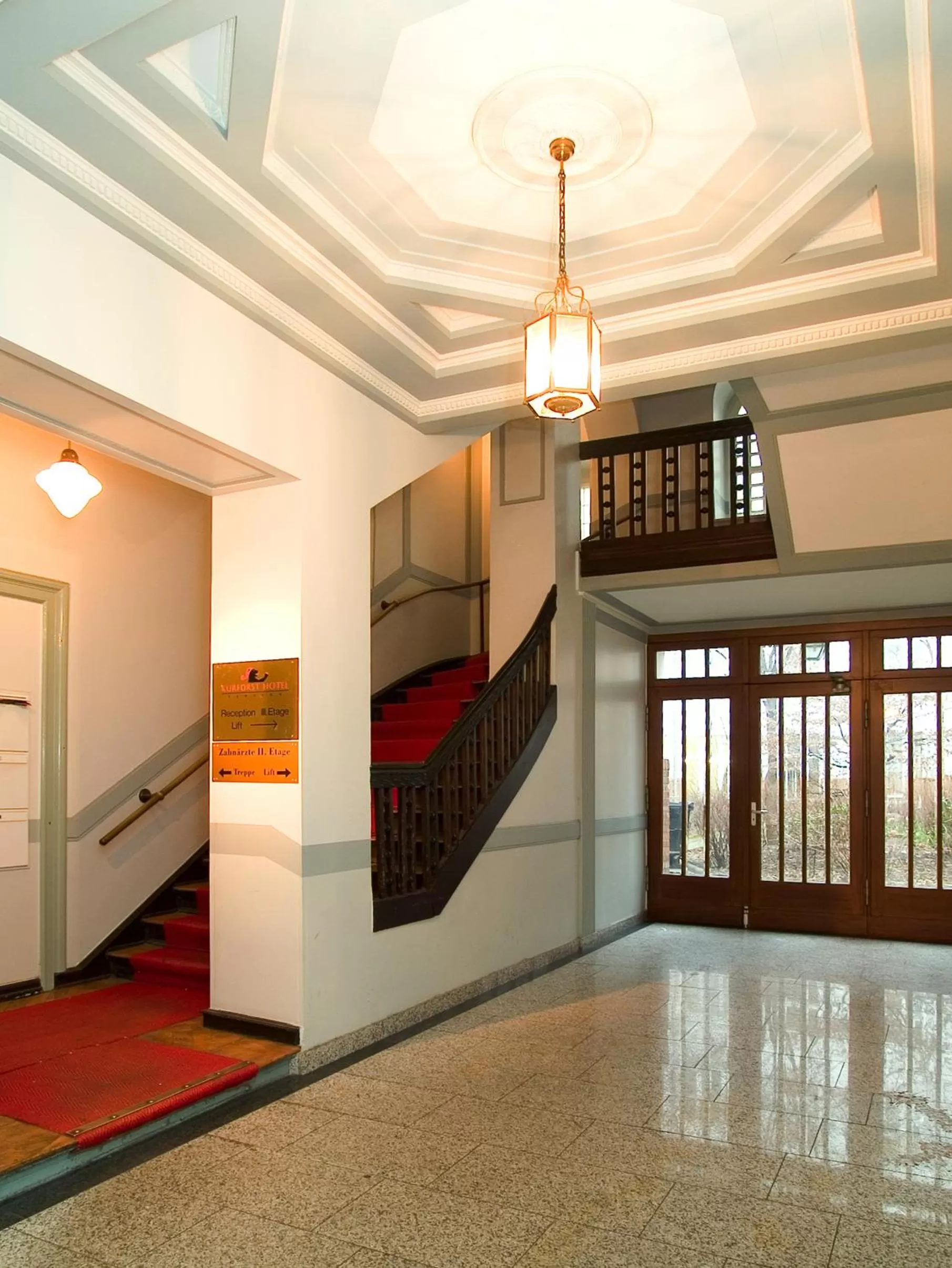 Lobby or reception in Kurfürst am Kurfürstendamm