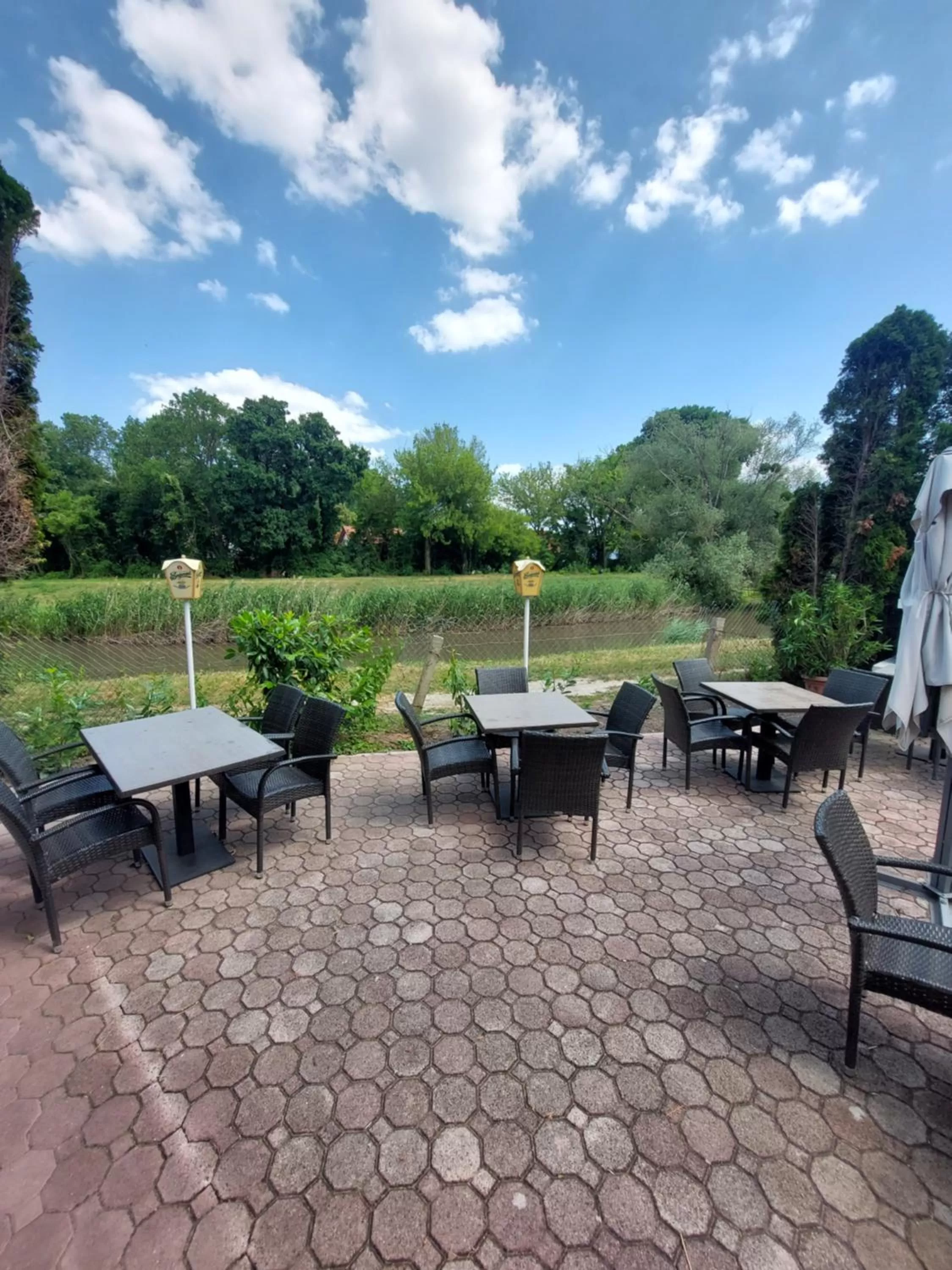 Patio in Hotel Panorama