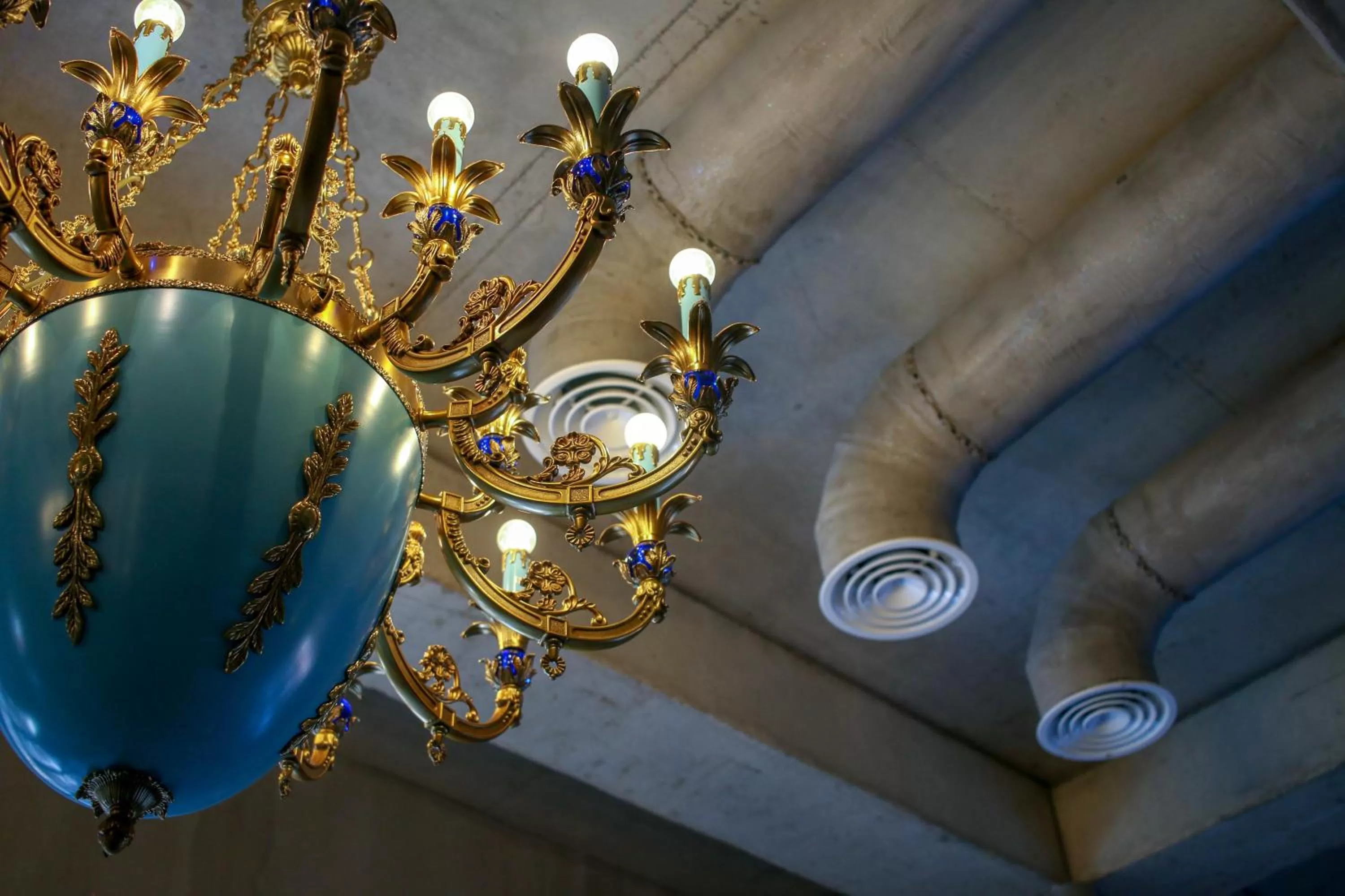 Restaurant/places to eat in Brim Hotel