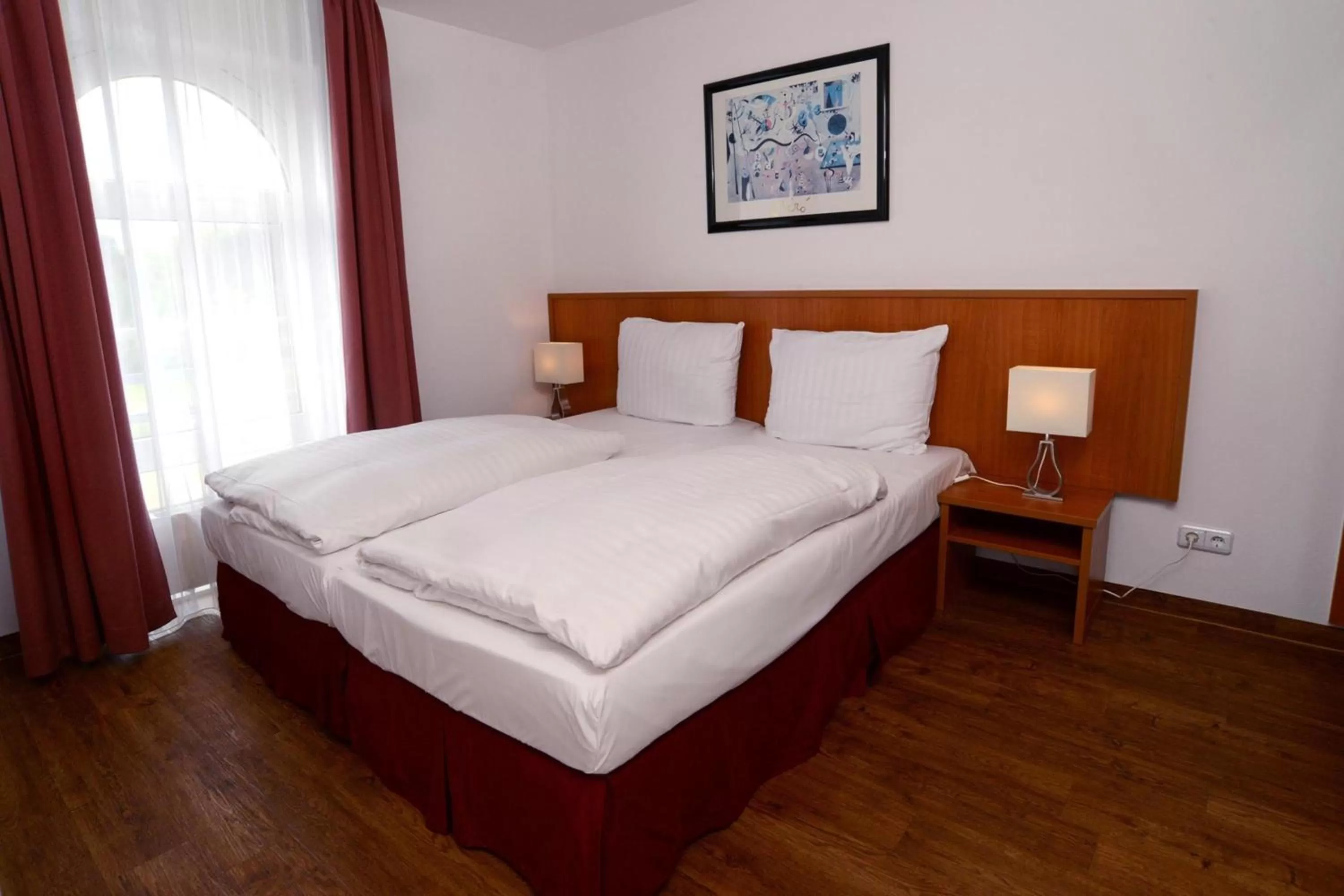 Photo of the whole room, Bed in Apart Hotel Sehnde