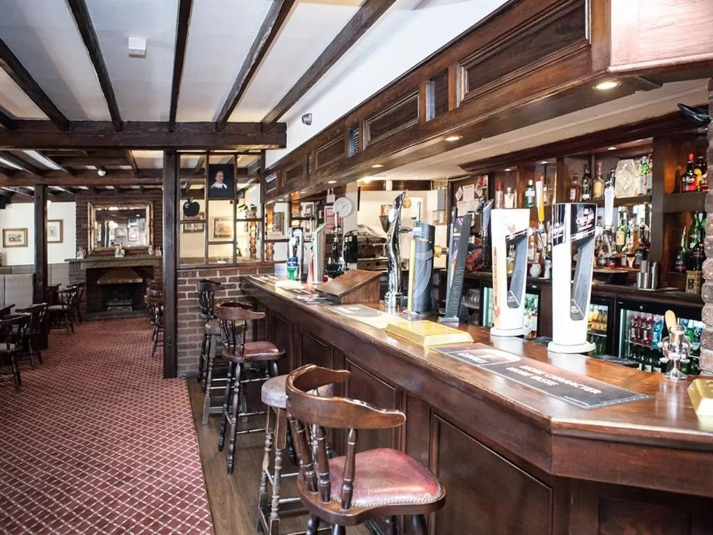 Lounge or bar in The Crewe Arms Hotel