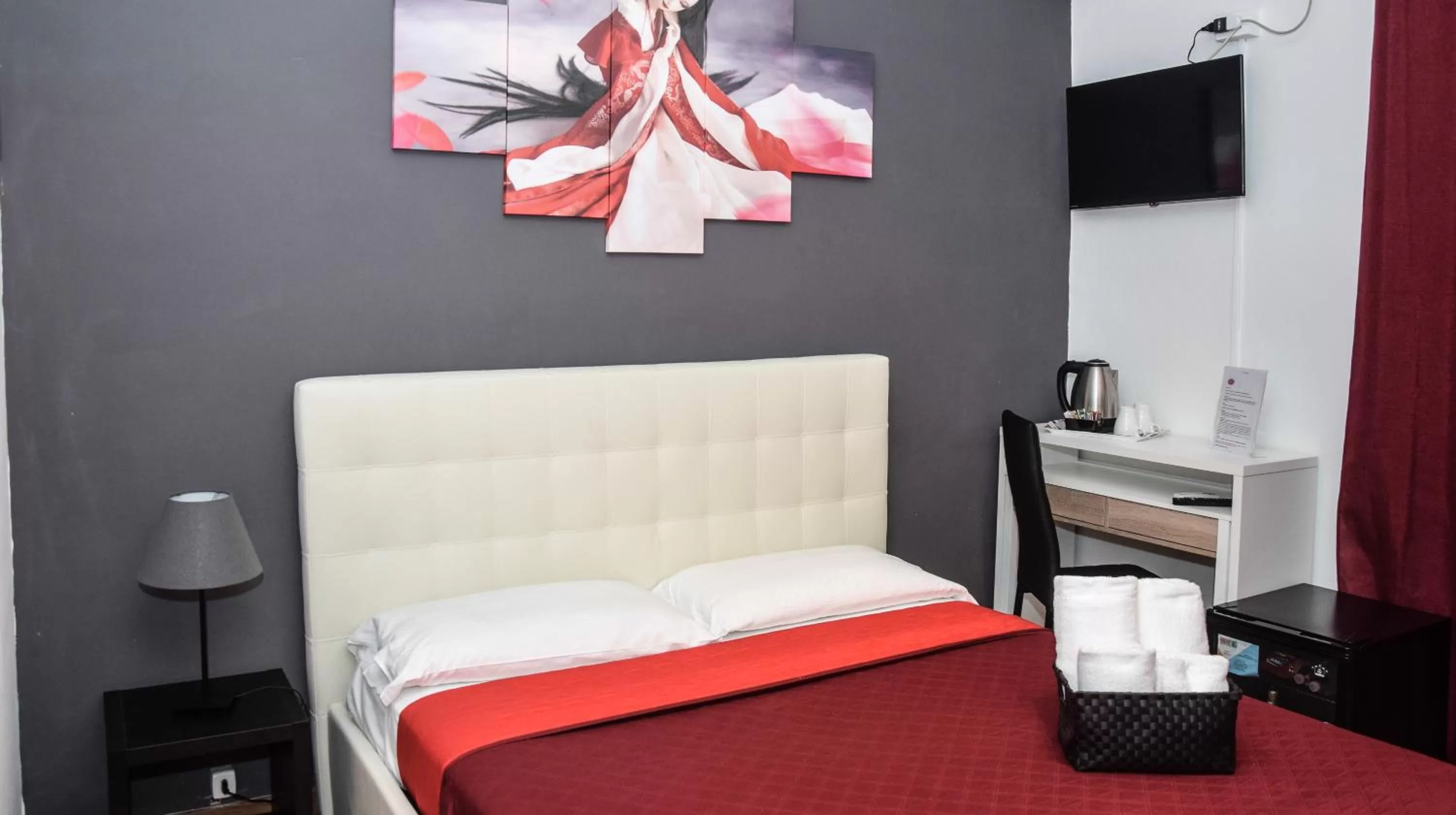 Bedroom, Bed in Hotel Kennedy