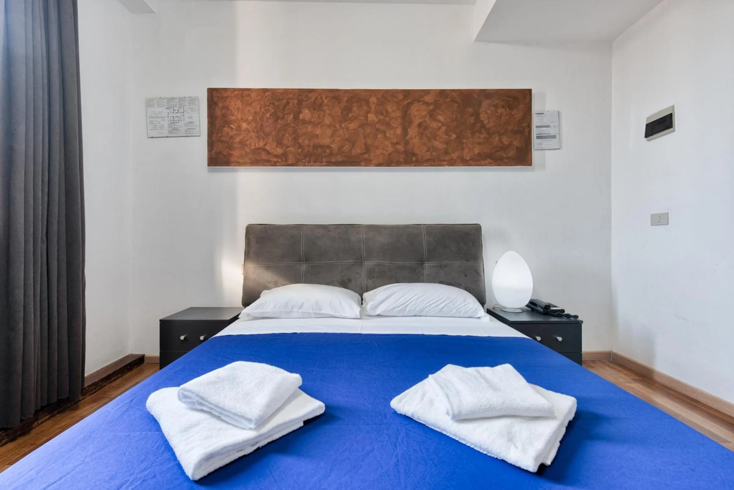 Bedroom, Bed in Hotel Trieste