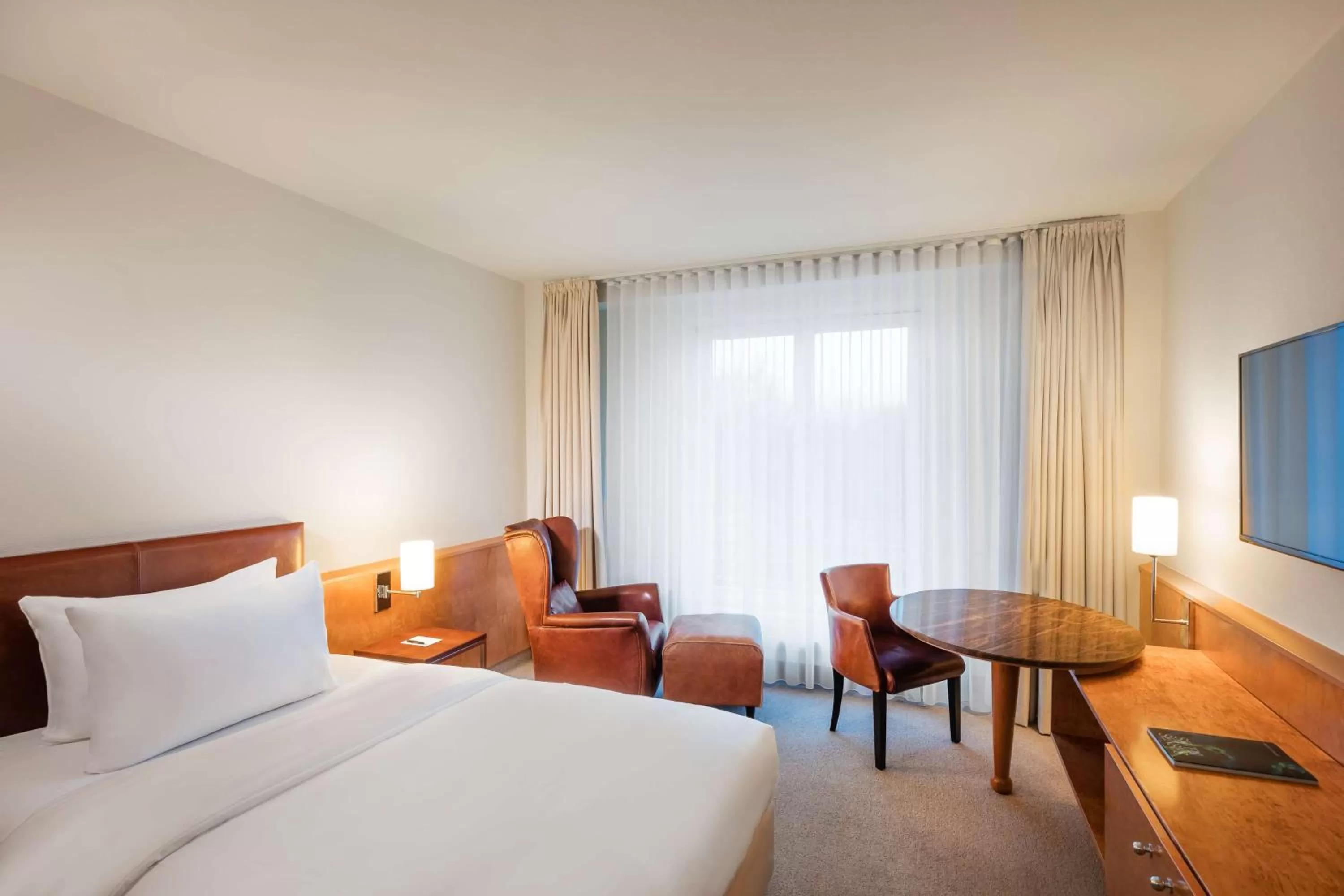 Bedroom, Bed in Lindner Hotel Dusseldorf Airport, part of JdV by Hyatt