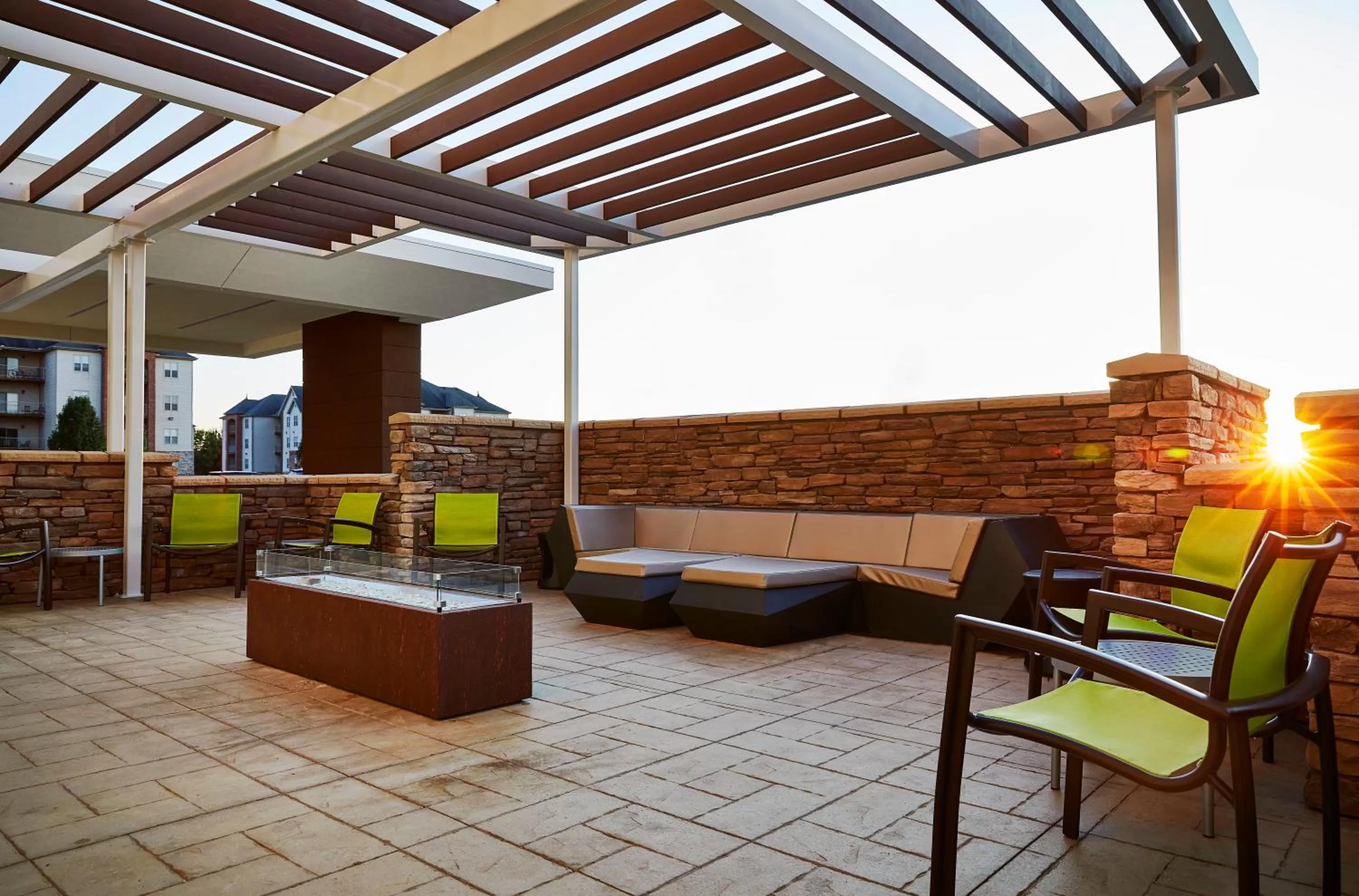 Patio in SpringHill Suites by Marriott Springfield North
