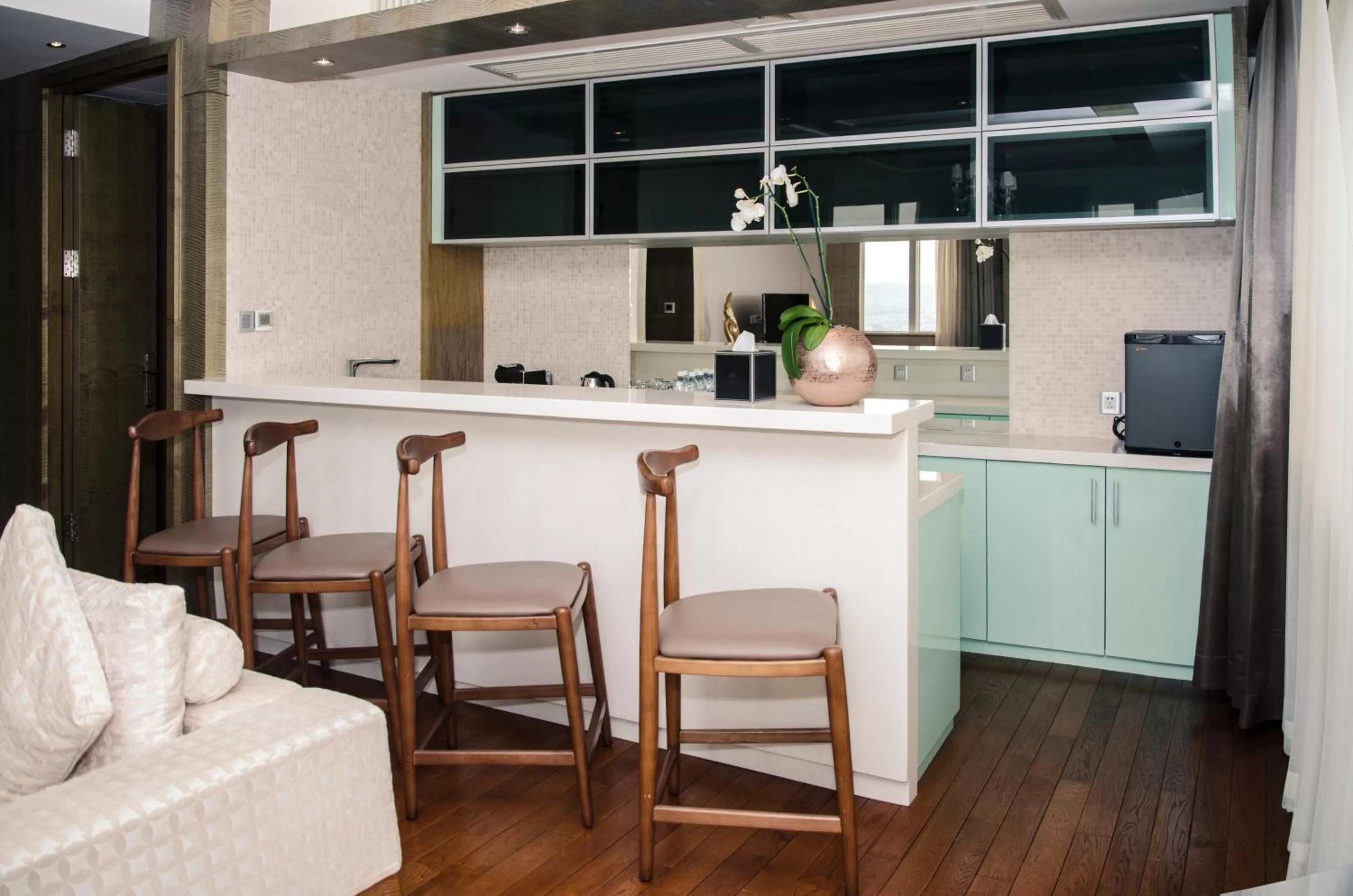Kitchen or kitchenette in Fleuve Congo Hotel By Blazon Hotels