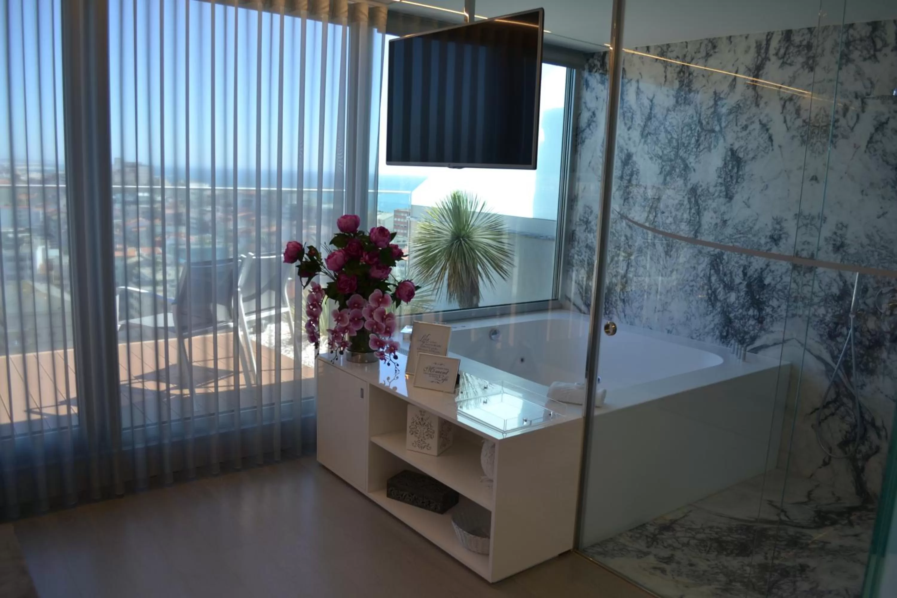 Decorative detail in Hotel Costa Verde