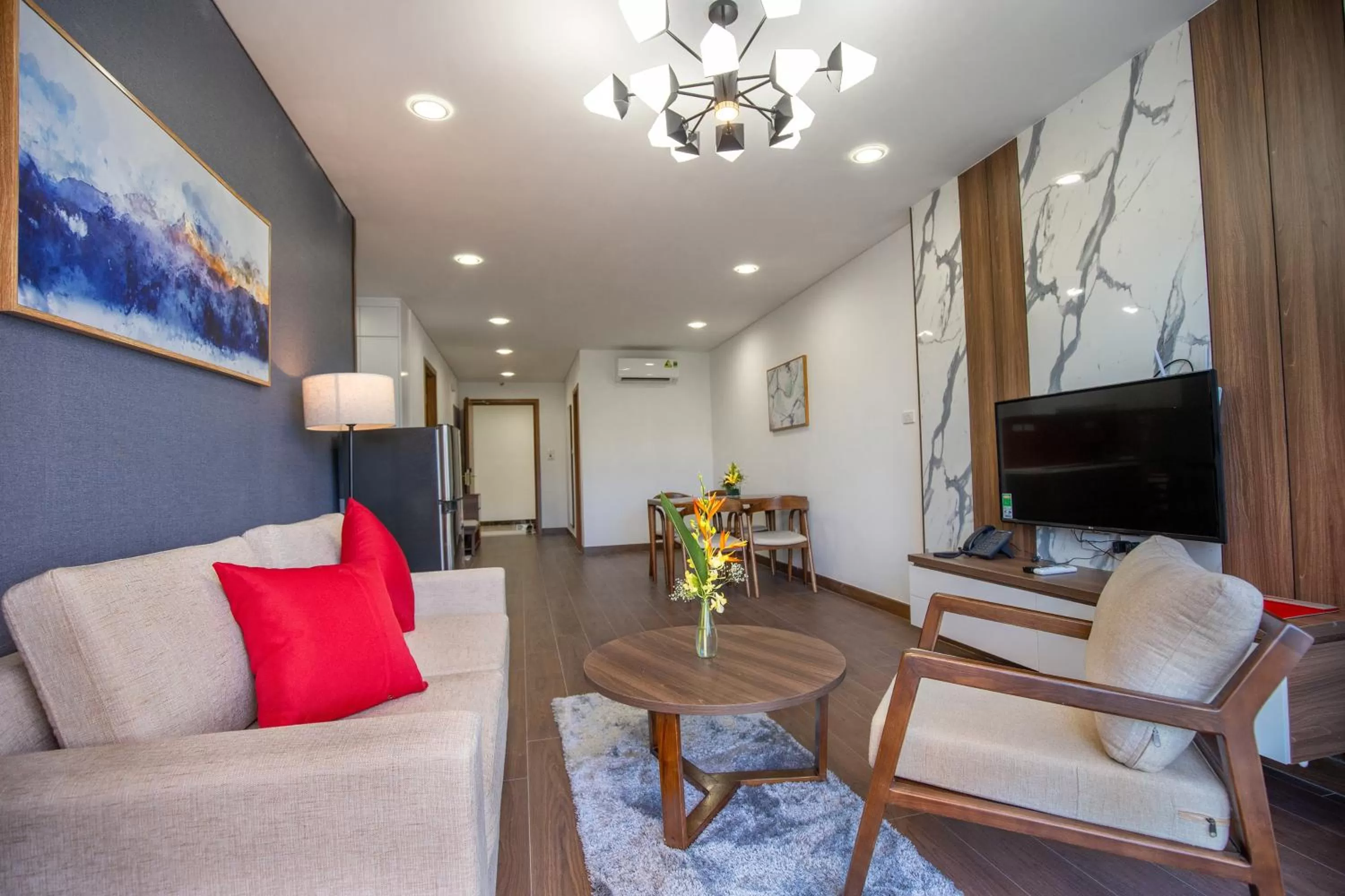 Living room in Ramada Hotel & Suites by Wyndham Halong Bay View