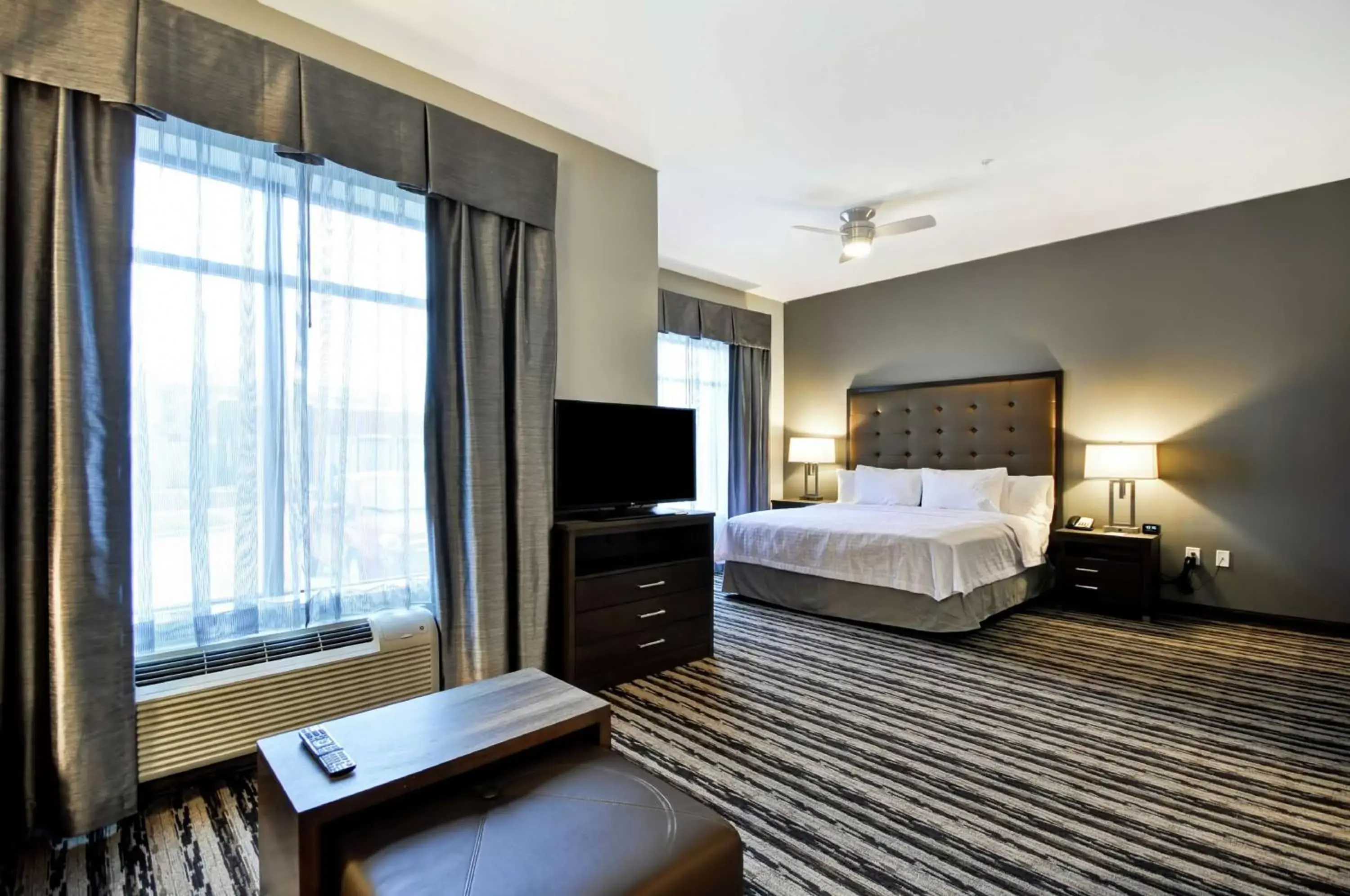 King Suite with Roll In Shower - Mobilty/Hearing Accessible - Non-Smoking in Homewood Suites by Hilton Cincinnati/West Chester King Suite with Roll In Shower - Mobilty/Hearing Accessible - Non-Smoking in Homewood Suites by Hilton Cincinnati/West Chester