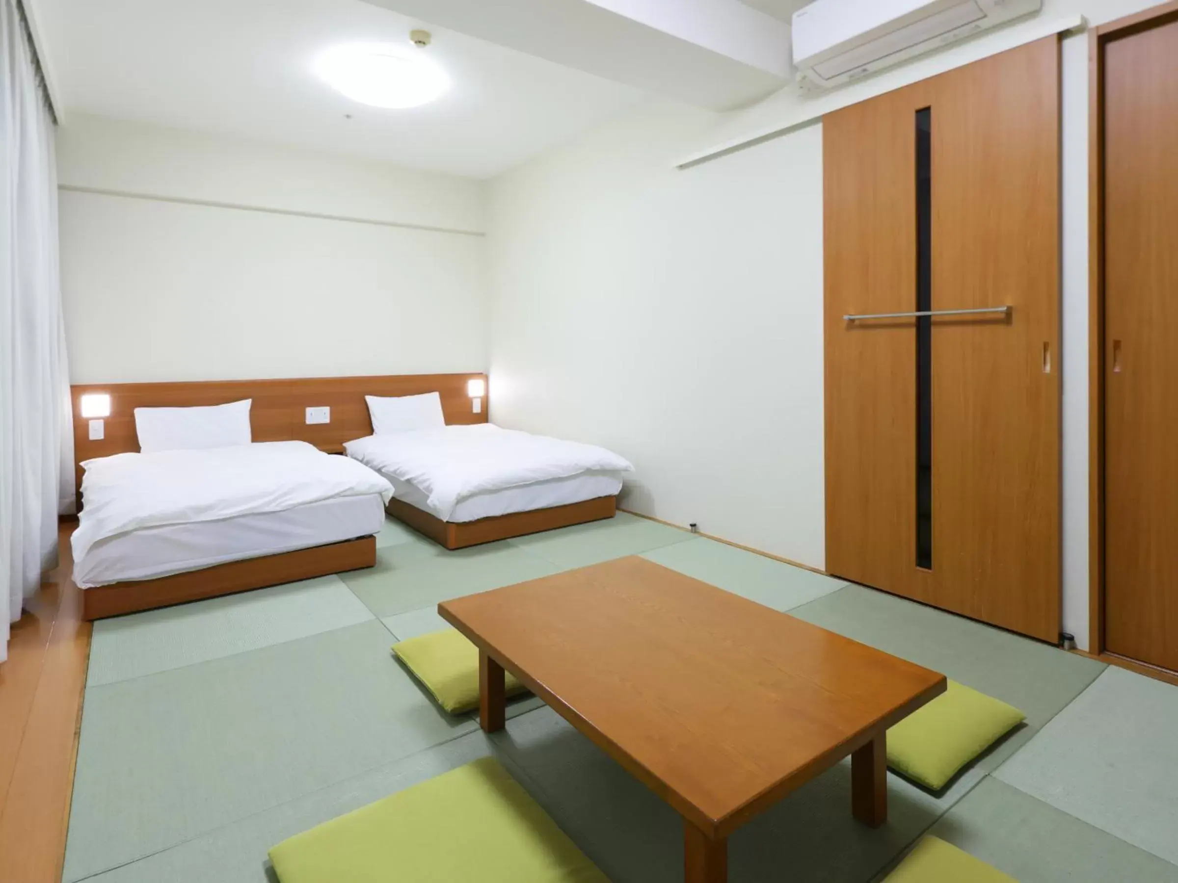 Japanese-Style Room - Smoking in Dormy Inn Kanazawa Natural Hot Spring Japanese-Style Room - Smoking in Dormy Inn Kanazawa Natural Hot Spring