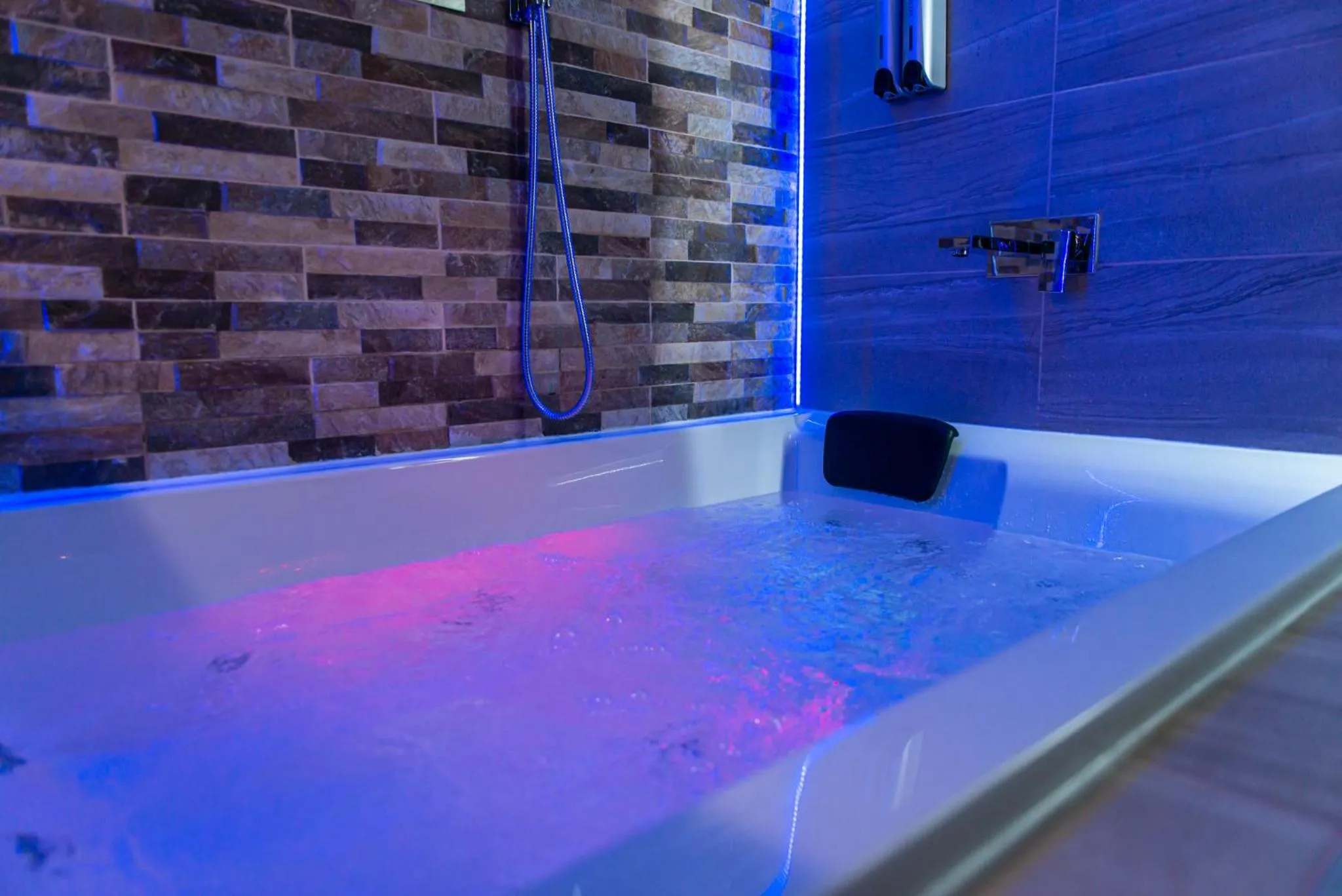 Bathroom in Optimal Apartments