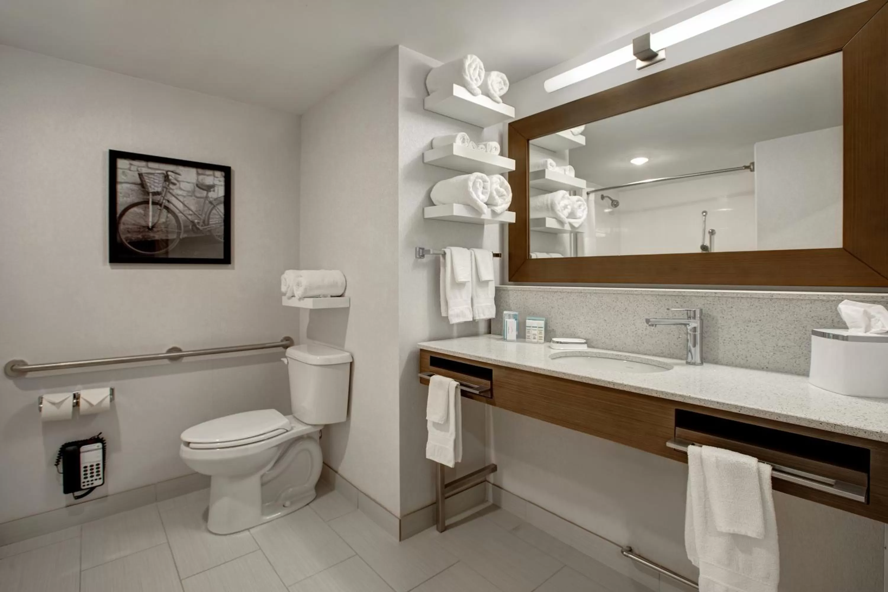 Ramada by Wyndham St Paul AB