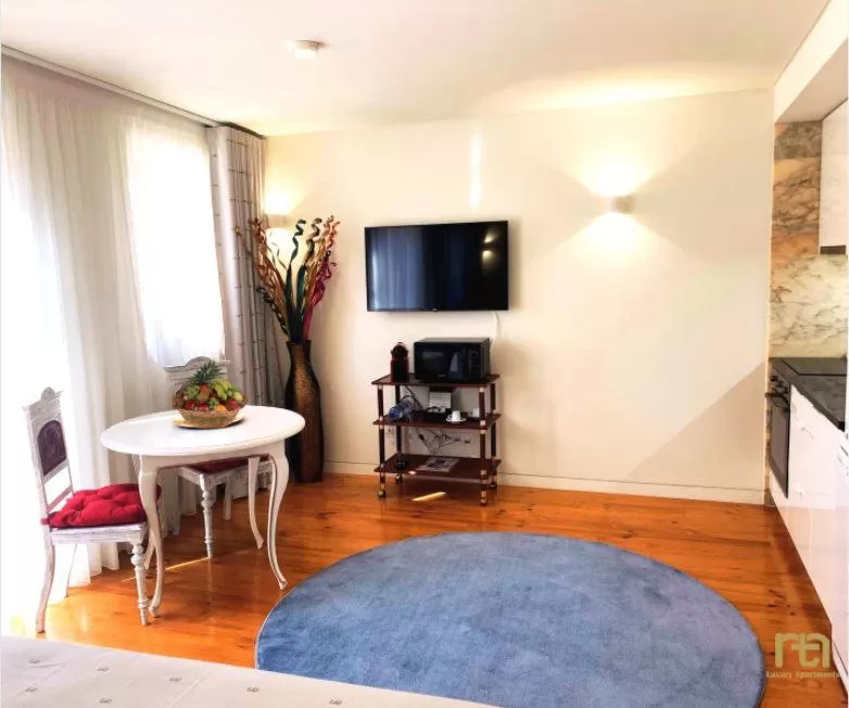 TV/Entertainment Center in TM Luxury Apartments Lisbon