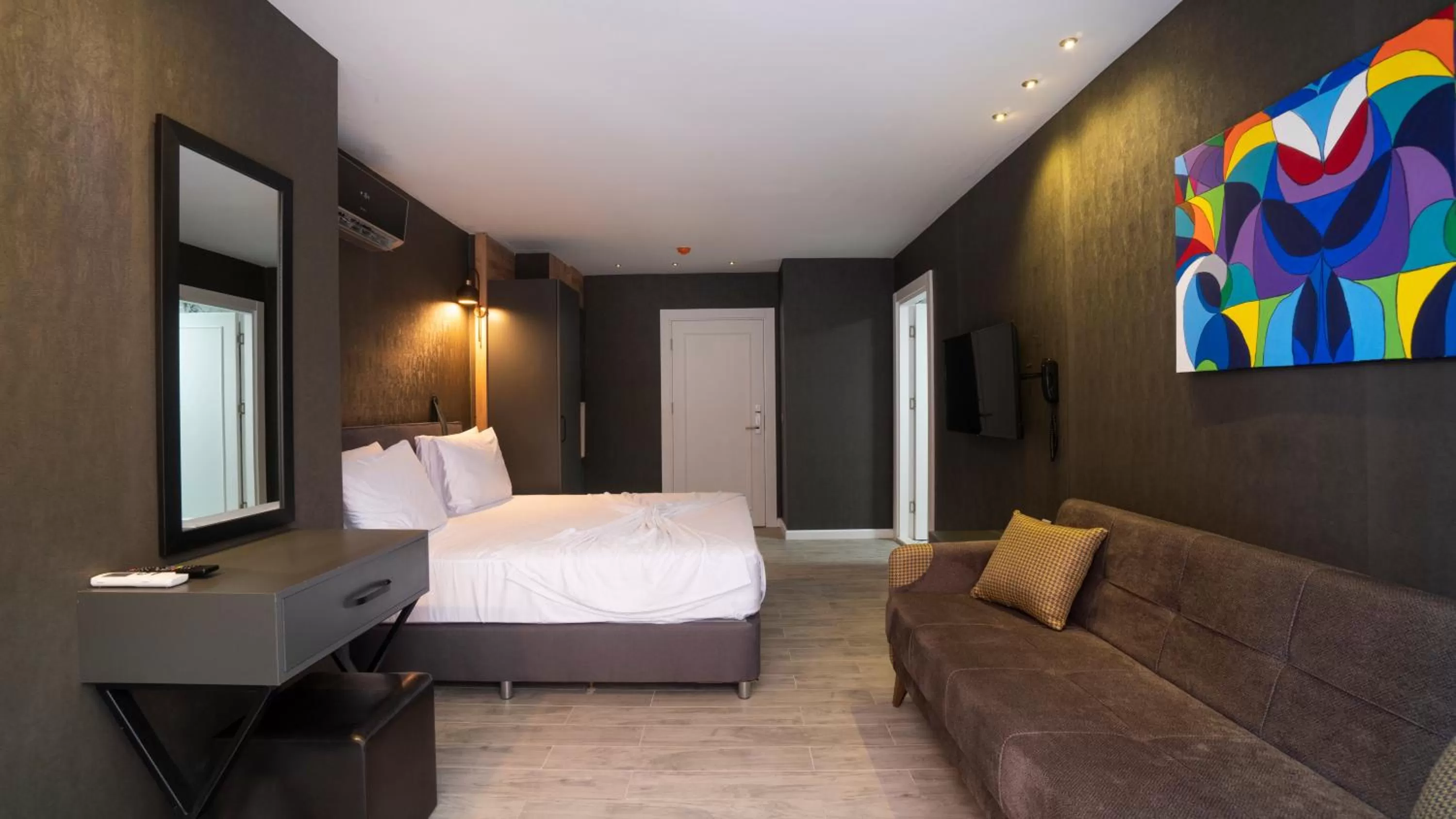 Photo of the whole room in Estera Hotel Silent