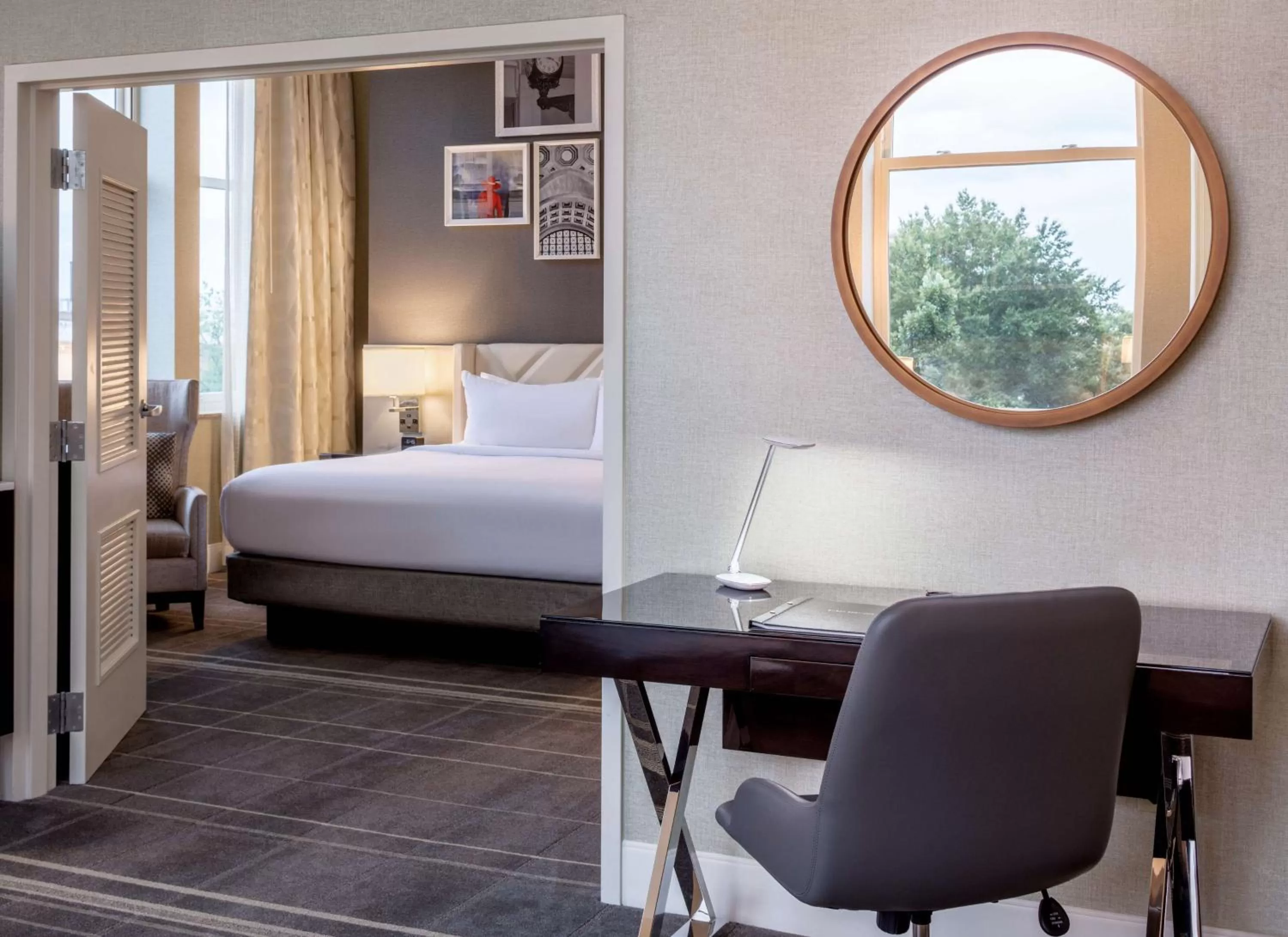 Bedroom, Bed in Hilton Richmond Downtown