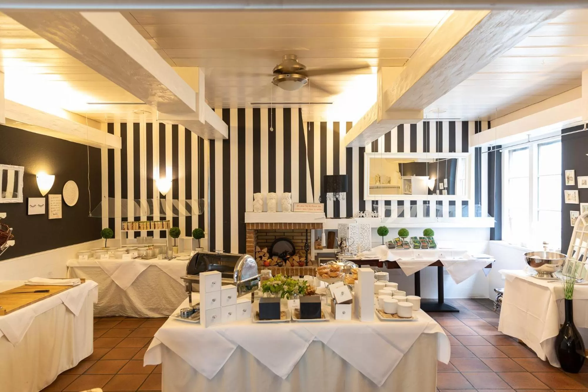 Restaurant/places to eat in Hotel Restaurant Grüner Baum und Altes Tor