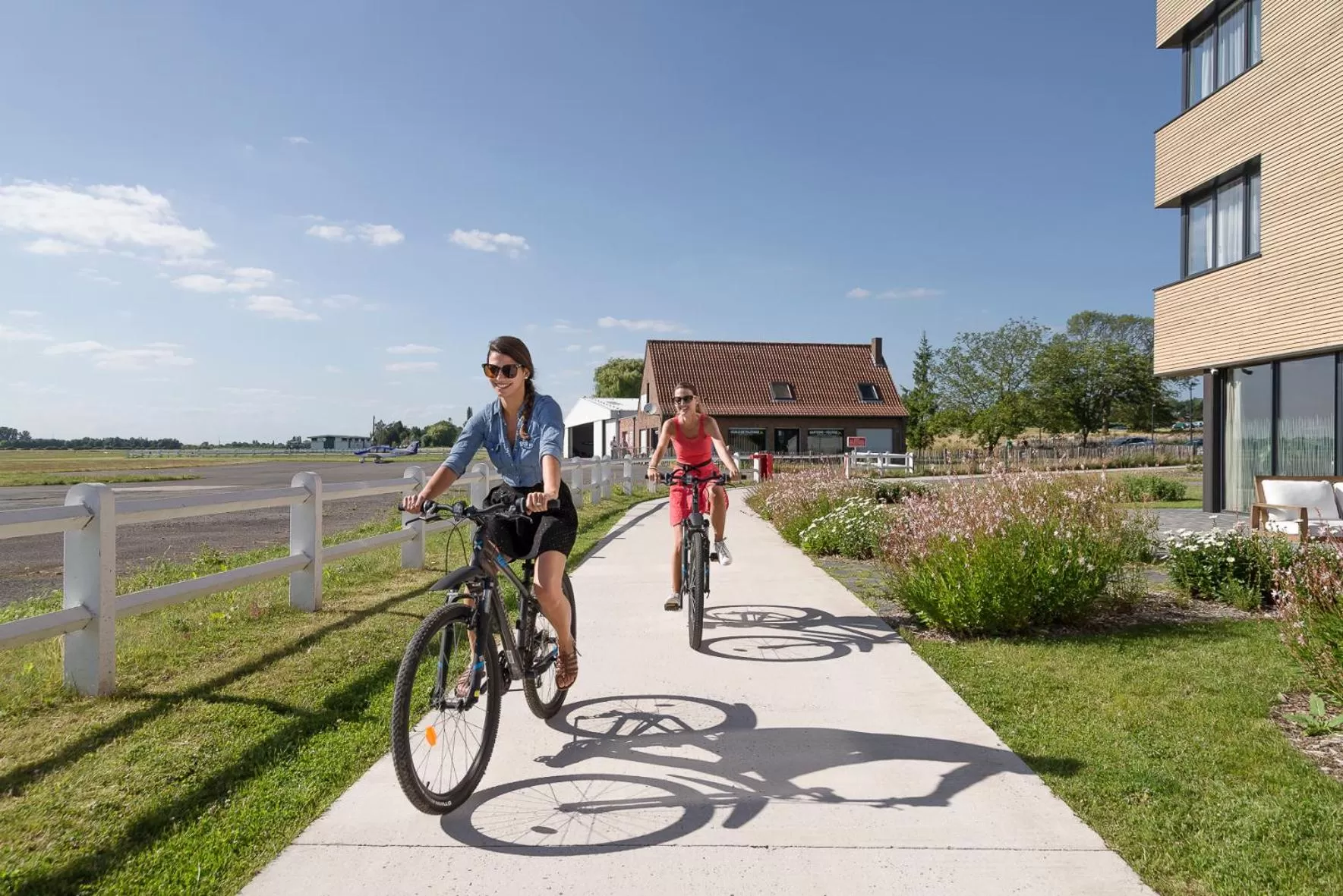 Cycling in Najeti Hôtel Lille Nord