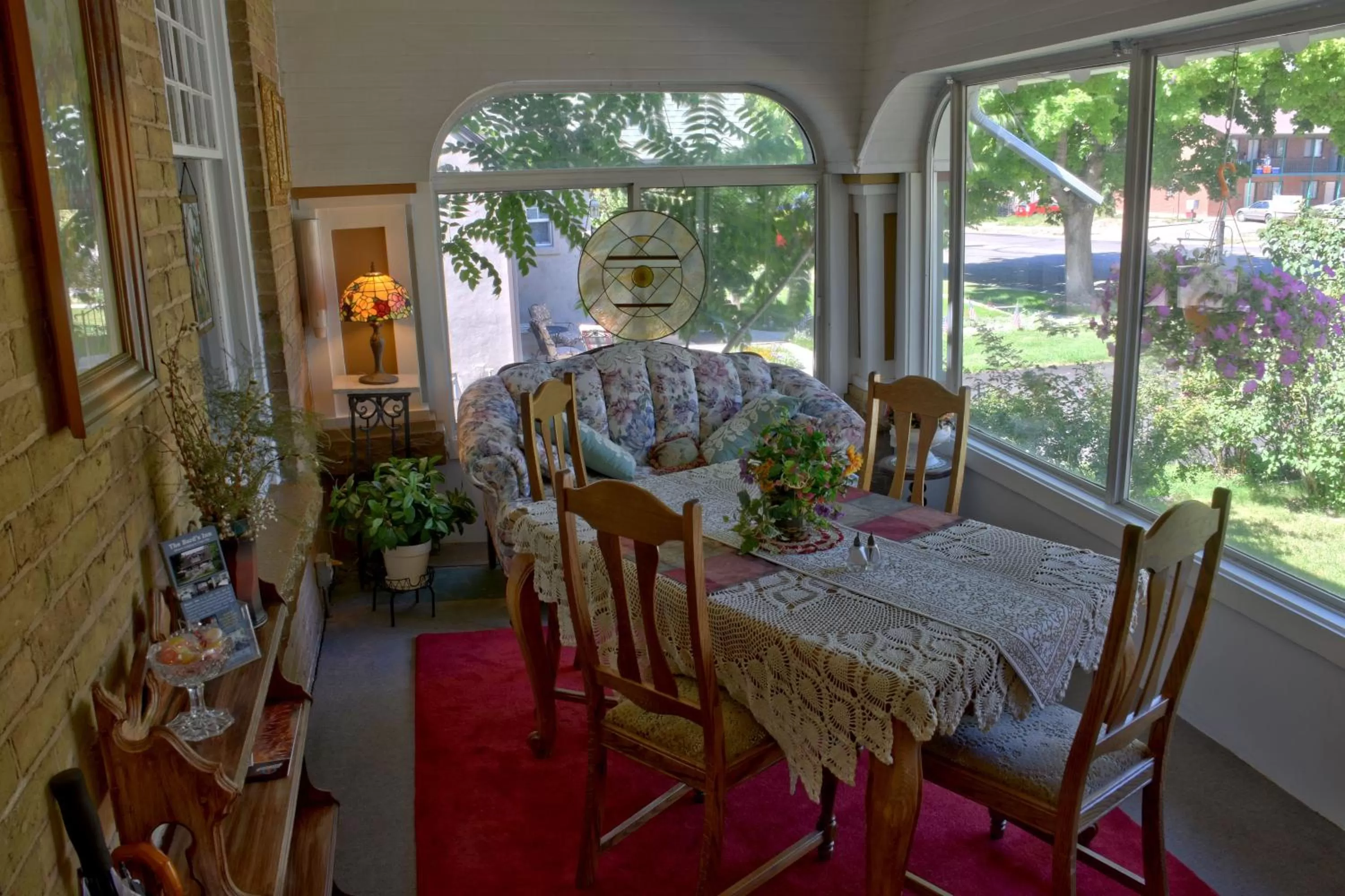 Lobby or reception in Bard's Inn