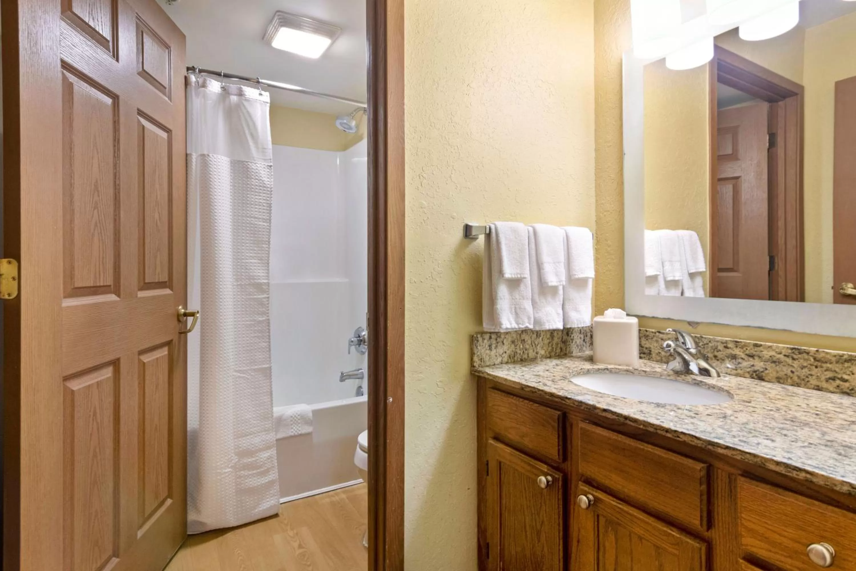 Shower in Extended Stay America Suites - Richmond - Glen Allen - Short Pump