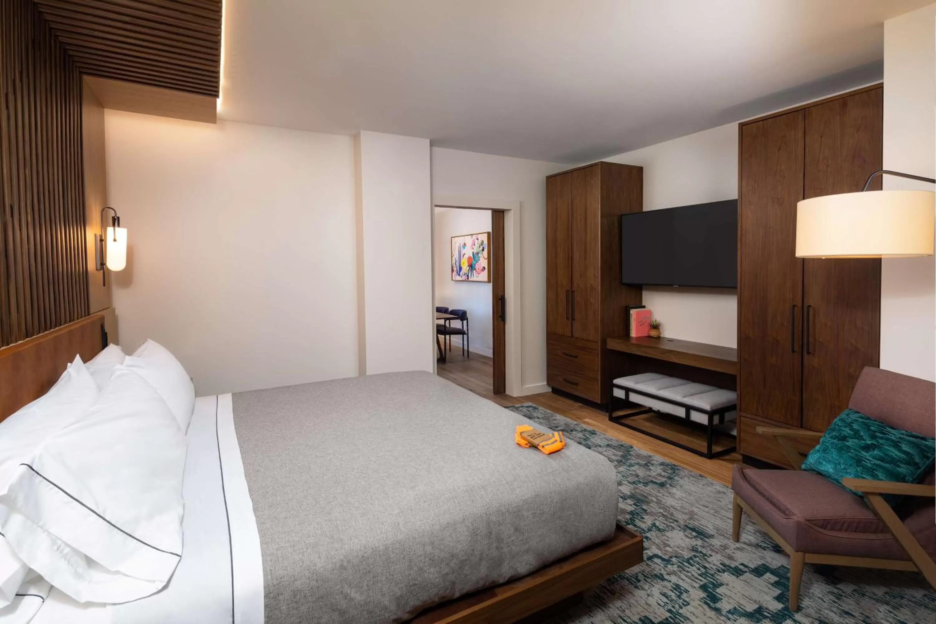 Bedroom, Bed in Canopy By Hilton Scottsdale Old Town