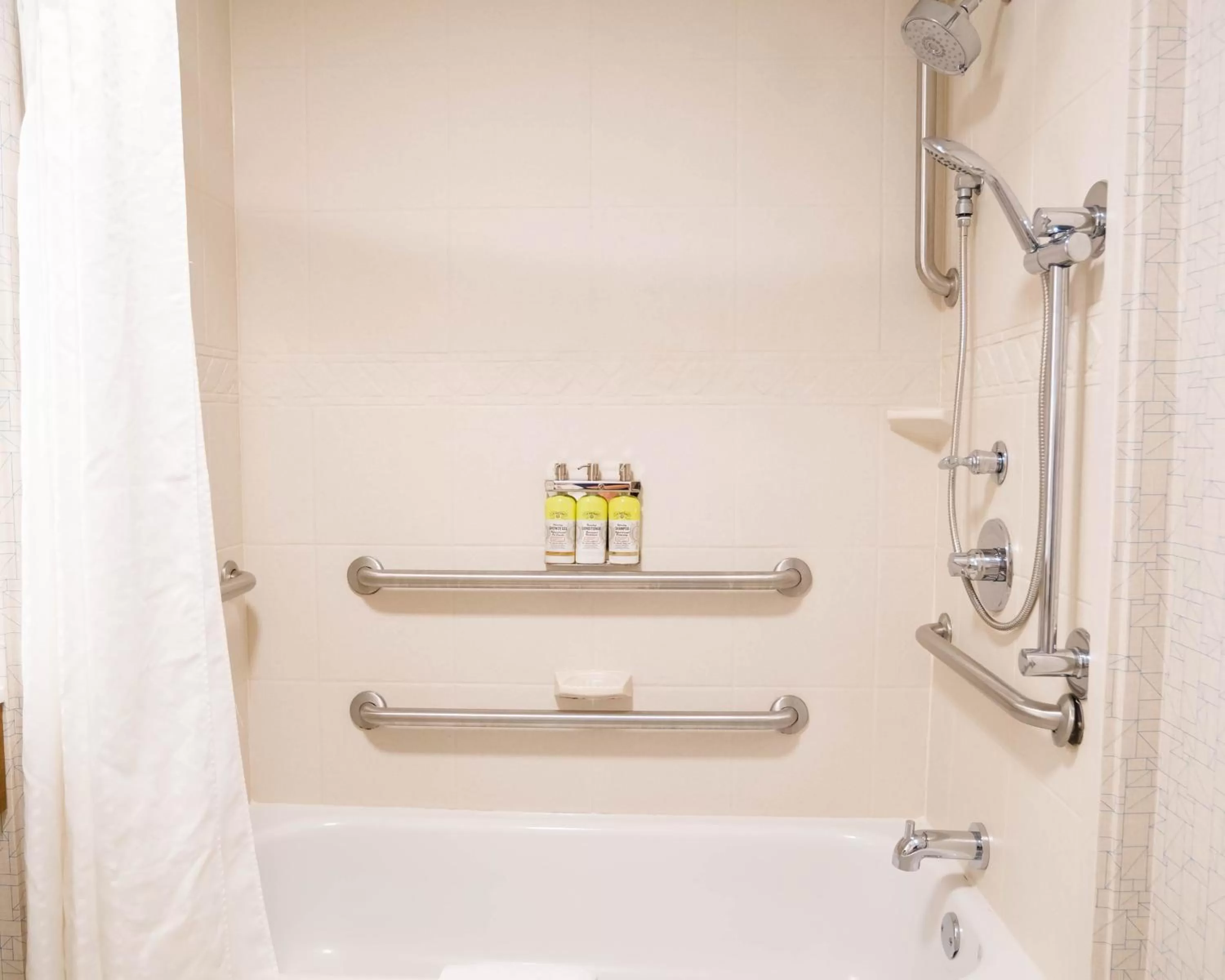 King Room - Mobility Access/Hearing Accessible in Holiday Inn Express & Suites Knoxville-Farragut, an IHG Hotel