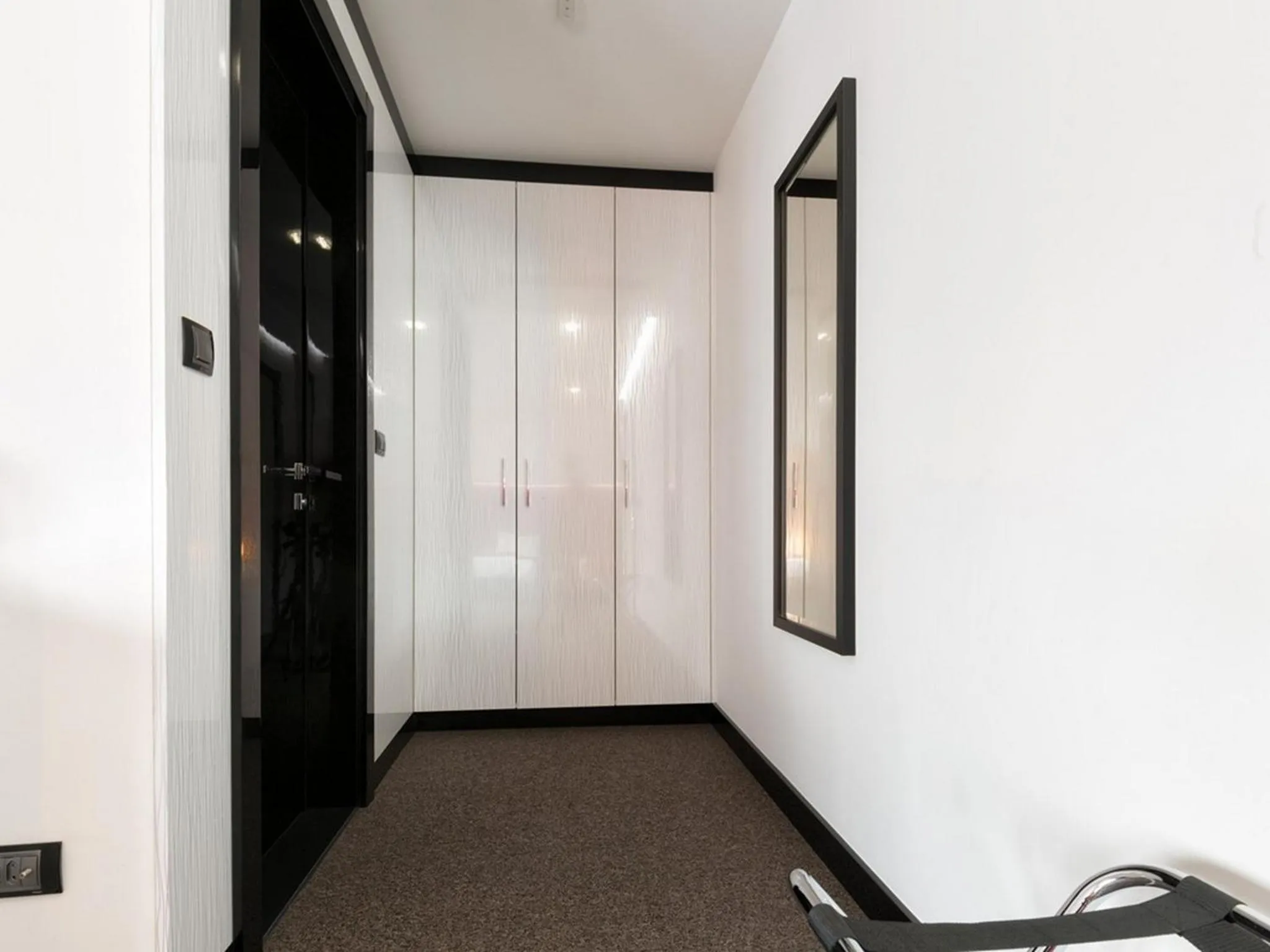 Decorative detail in Nova City Garni Hotel Signature Collection