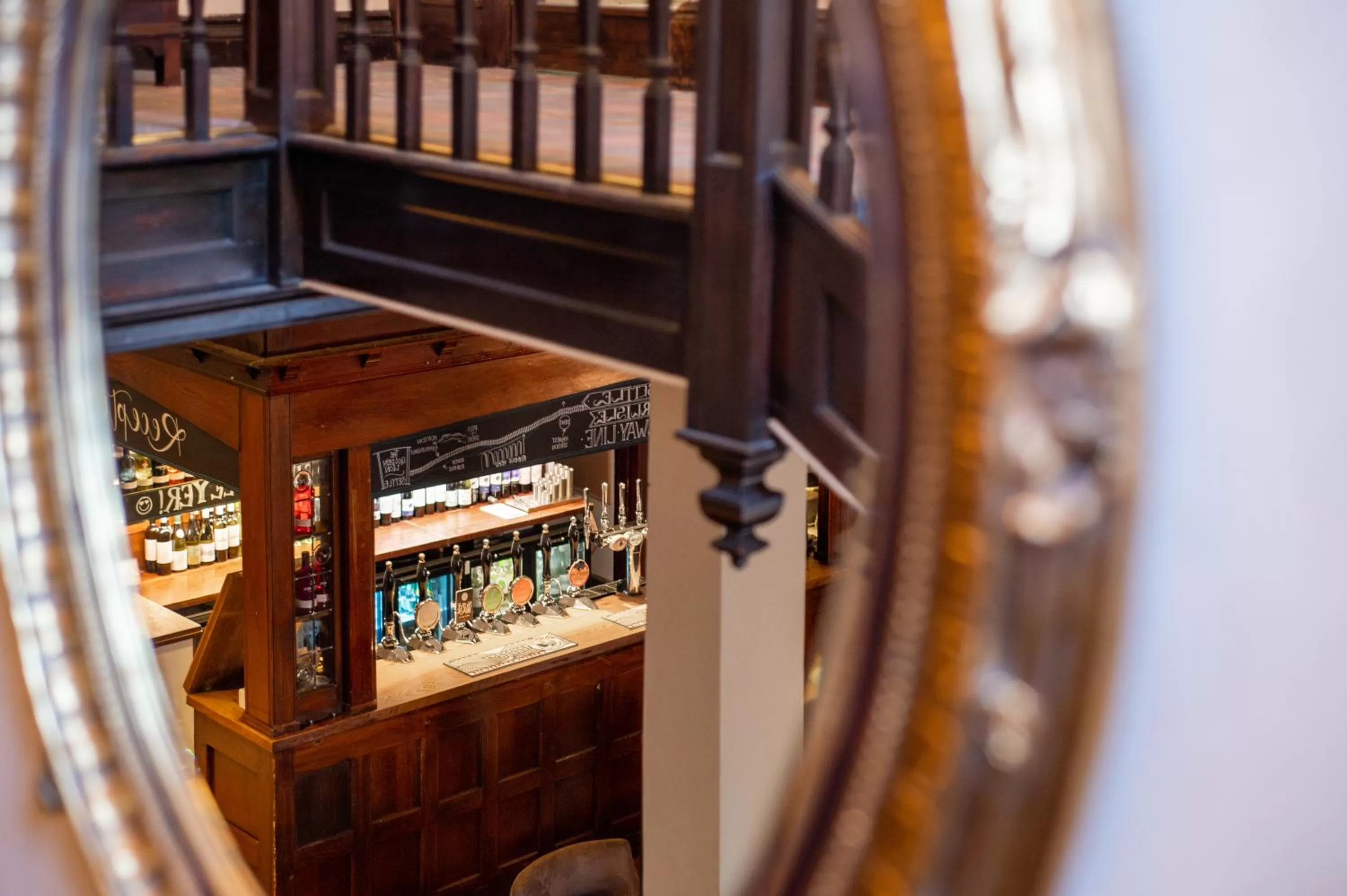 Lounge or bar in The Golden Lion at Settle