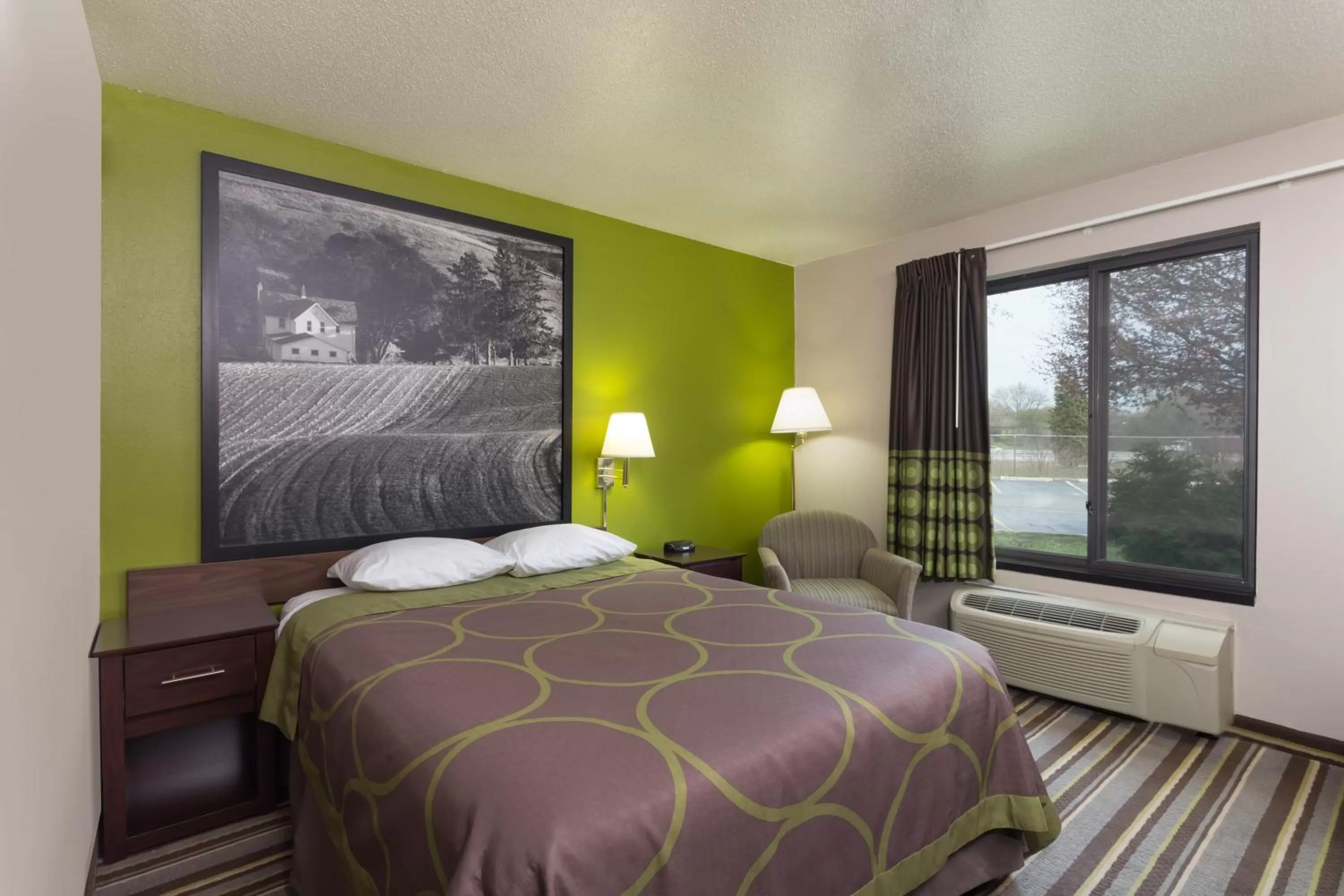 Bed in Super 8 by Wyndham Germantown/Milwaukee