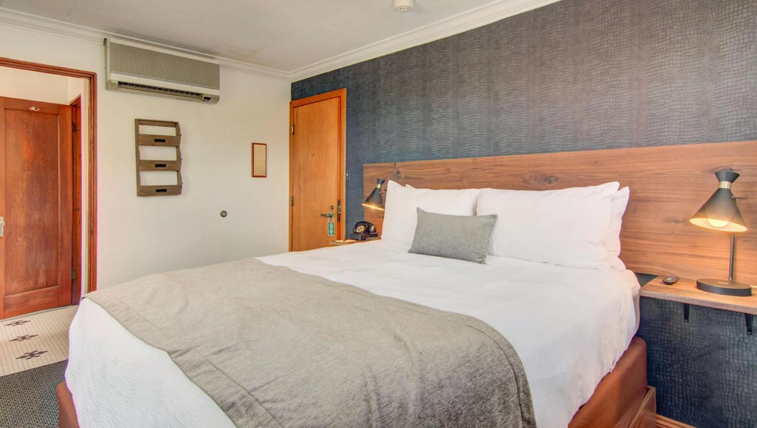 Bedroom, Bed in The Bristol Hotel