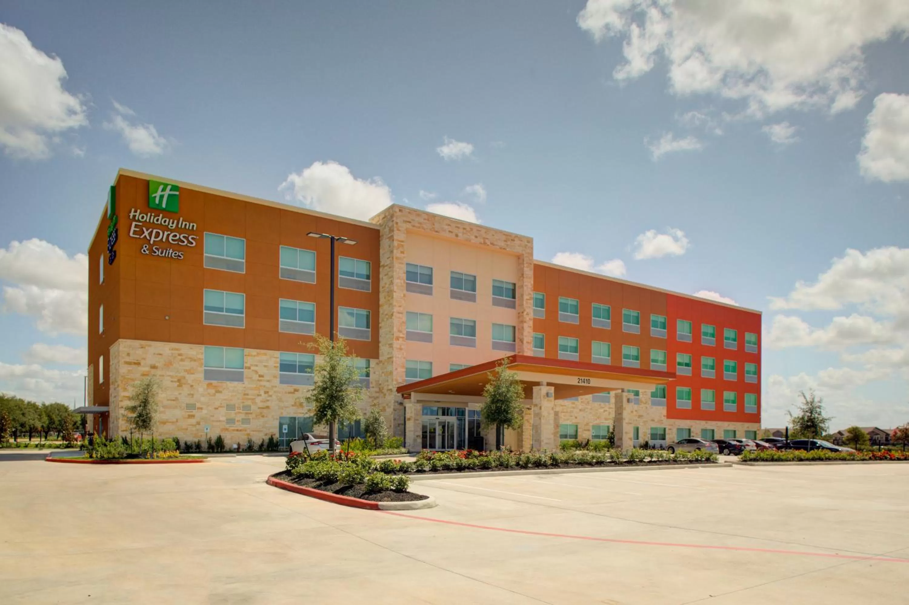 Property building in Holiday Inn Express & Suites - Houston NW - Cypress Grand Pky by IHG
