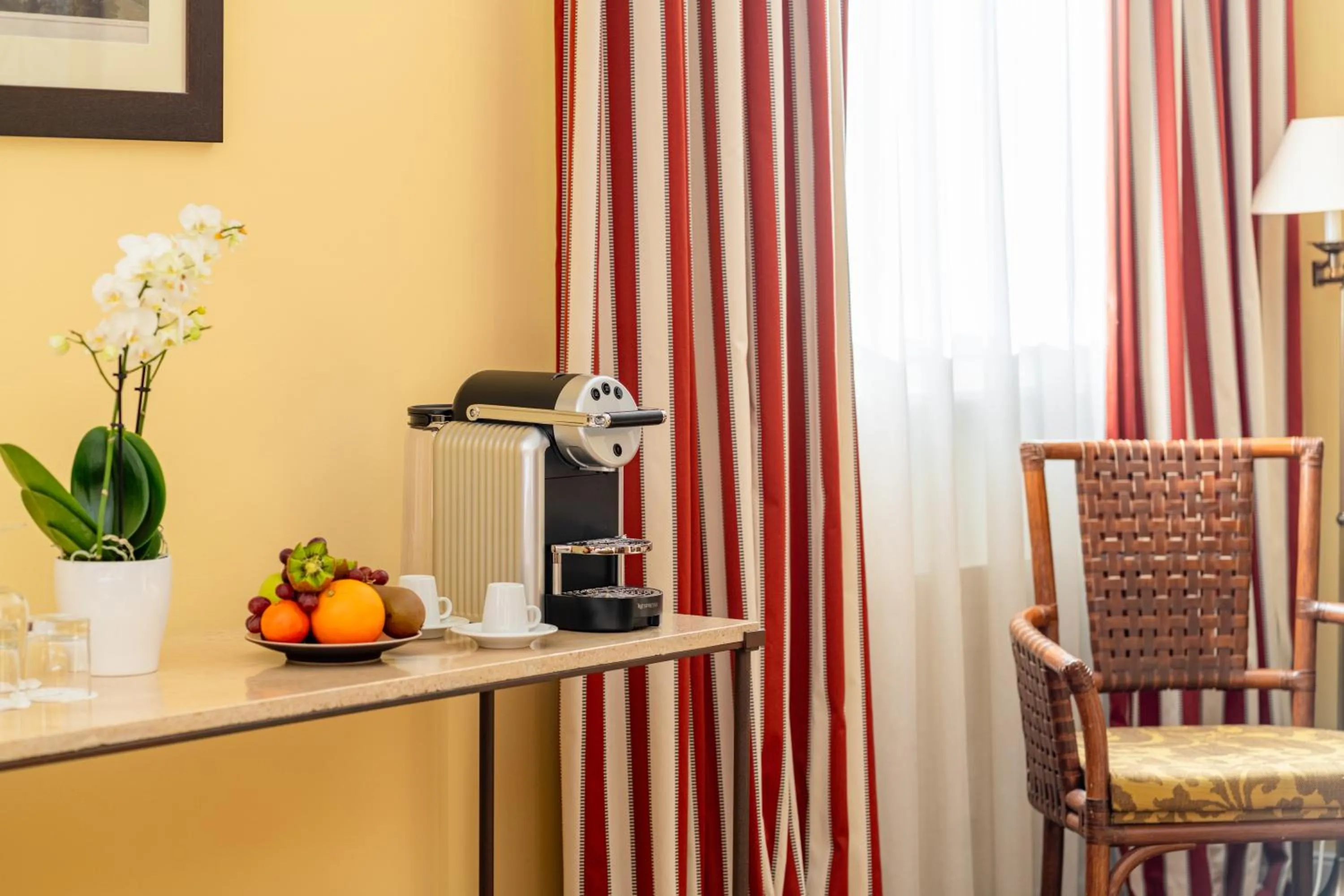 Decorative detail in Kipling Manotel