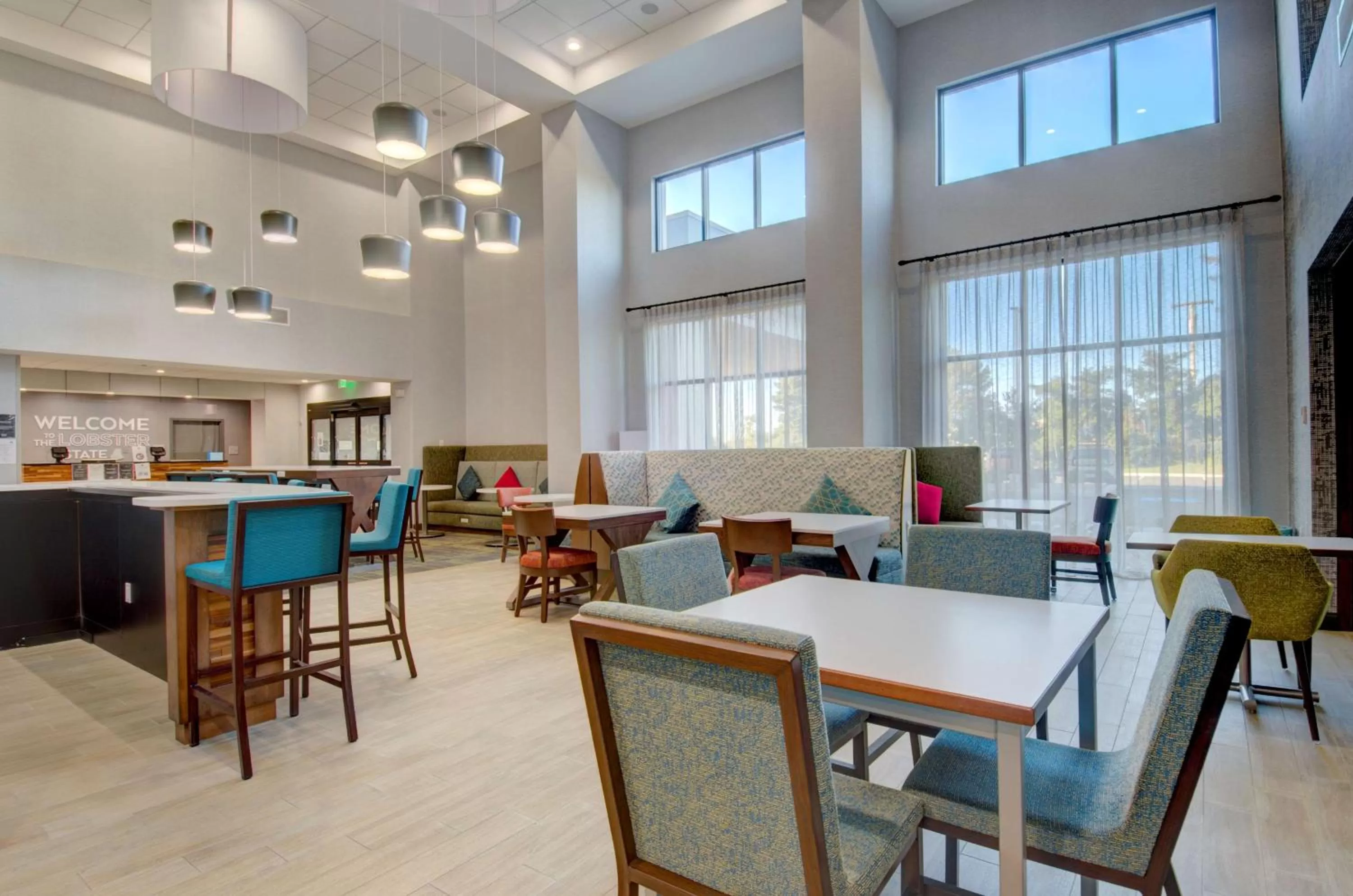 Lobby or reception in Hampton Inn & Suites Portland West