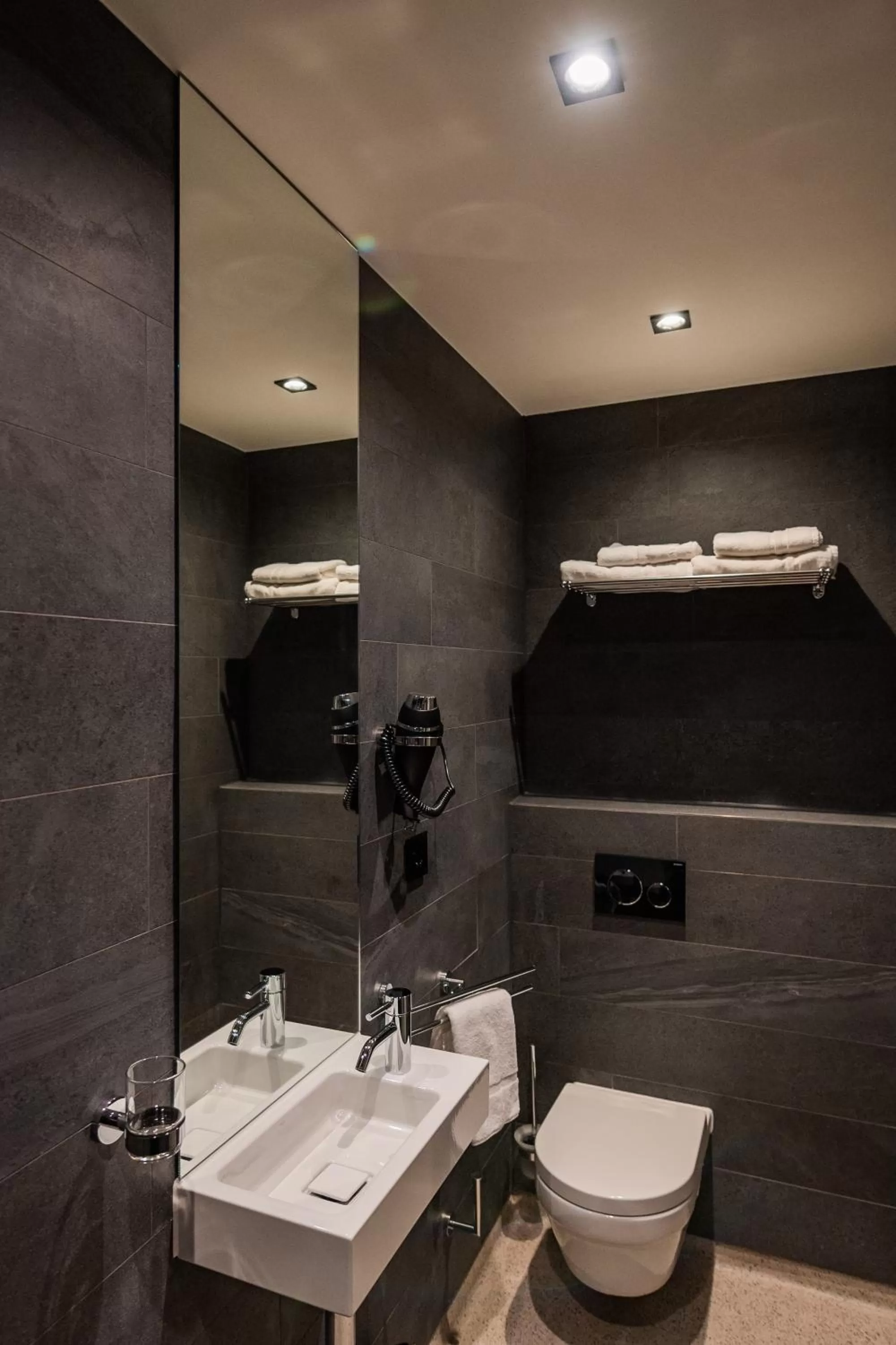 Bathroom in Sotel Amsterdam Central Station